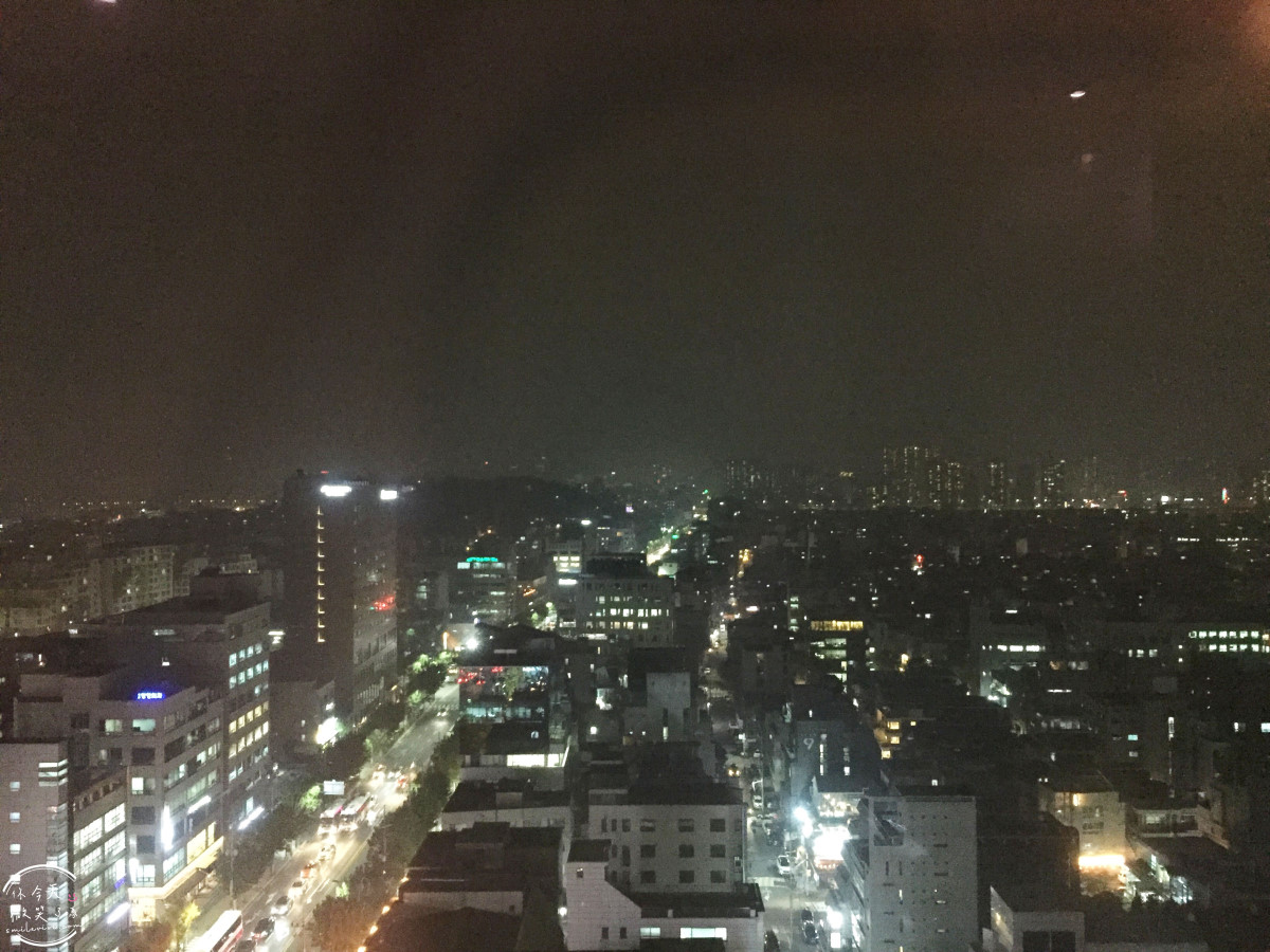 弘大住宿首選∥L7 弘大(L7홍대호텔)三人房開箱,寬敞舒適又有設計感︱地鐵旁、附健身房與洗衣間、遊戲室、可退稅的高質感飯店︱地鐵弘大入口站 1 分鐘︱首爾弘大飯店 - 第42張圖