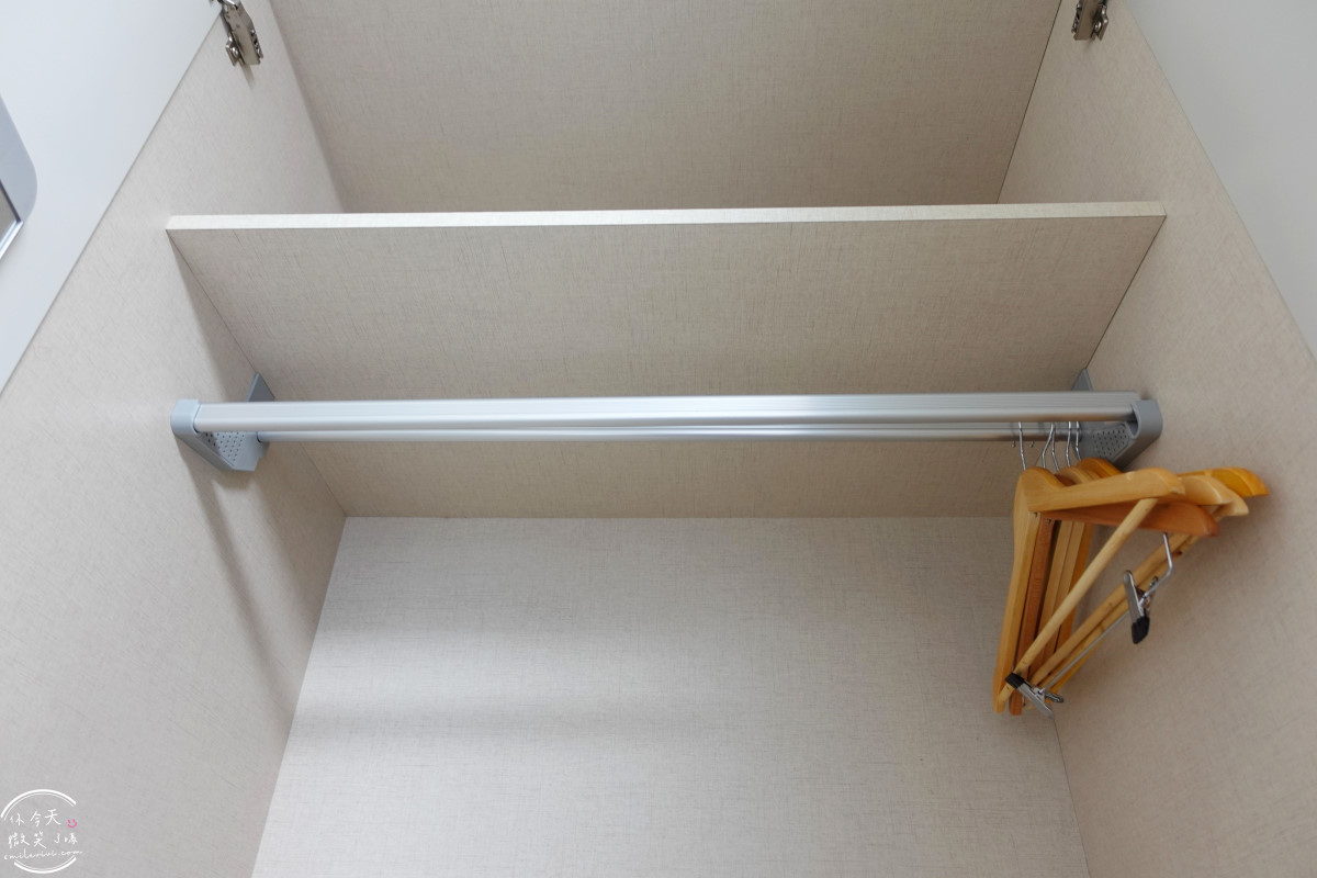 釜山沙上住宿推薦∥EL Momento Sasang(艾爾莫門托沙上公寓飯店;엘모멘토 사상) 公寓式飯店完整開箱︱附簡易廚房、洗衣設備，對面有Homeplus、E-Mart︱近機場＆地鐵，交通便利又高CP值︱