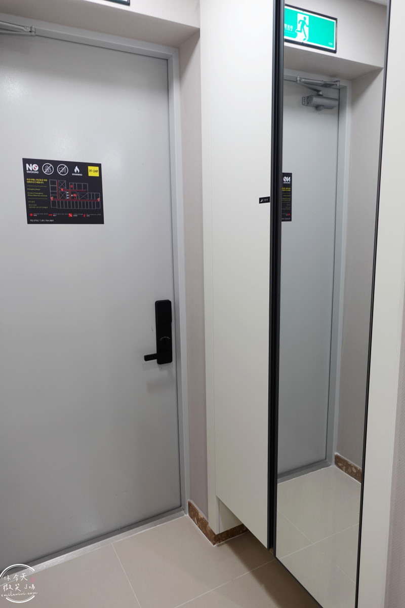 釜山沙上住宿推薦∥EL Momento Sasang(艾爾莫門托沙上公寓飯店;엘모멘토 사상) 公寓式飯店完整開箱︱附簡易廚房、洗衣設備，對面有Homeplus、E-Mart︱近機場＆地鐵，交通便利又高CP值︱