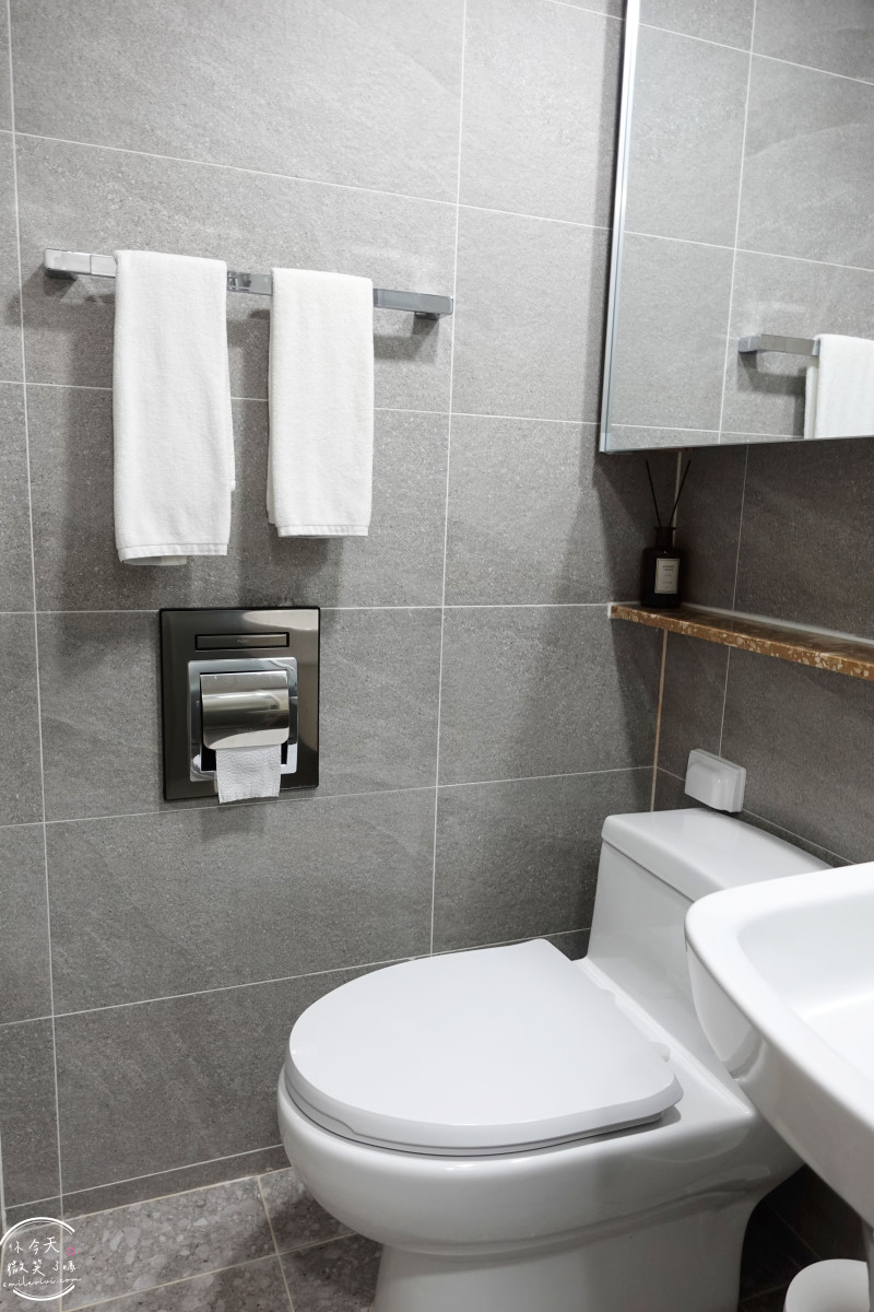 釜山沙上住宿推薦∥EL Momento Sasang(艾爾莫門托沙上公寓飯店;엘모멘토 사상) 公寓式飯店完整開箱︱附簡易廚房、洗衣設備，對面有Homeplus、E-Mart︱近機場＆地鐵，交通便利又高CP值︱