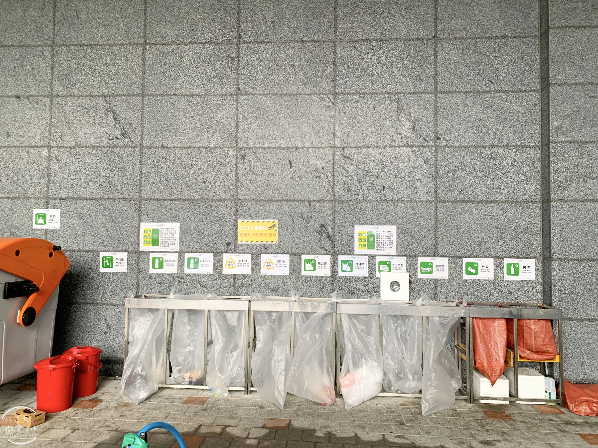 釜山沙上住宿推薦∥EL Momento Sasang(艾爾莫門托沙上公寓飯店;엘모멘토 사상) 公寓式飯店完整開箱︱附簡易廚房、洗衣設備，對面有Homeplus、E-Mart︱近機場＆地鐵，交通便利又高CP值︱