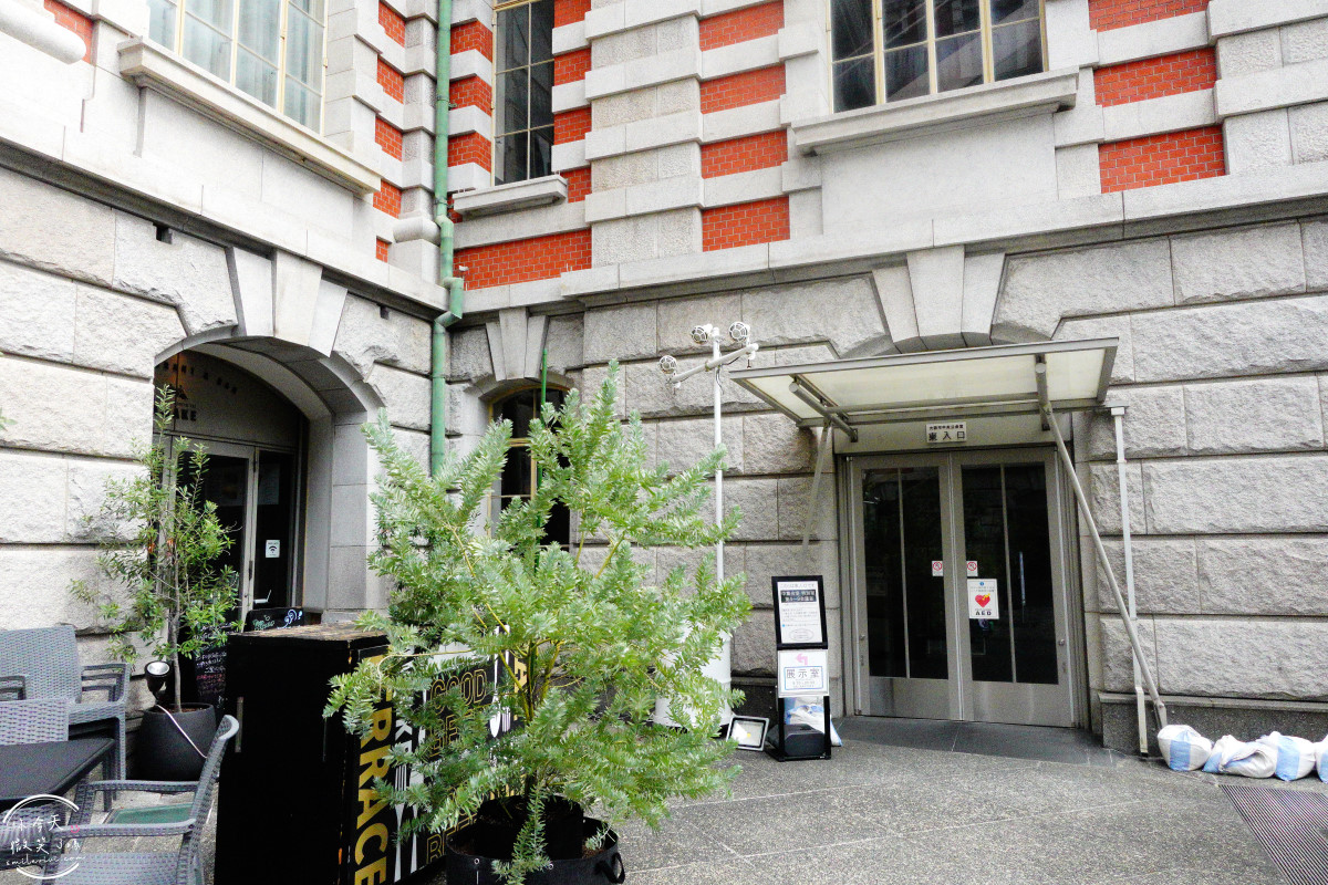 大阪中之島景點推薦∥大阪市中央公會堂，百年紅磚建築，免門票拍照點、建築亮點一次掌握︱大阪市中央公會堂餐廳菜單︱第一次大阪自由行必去！