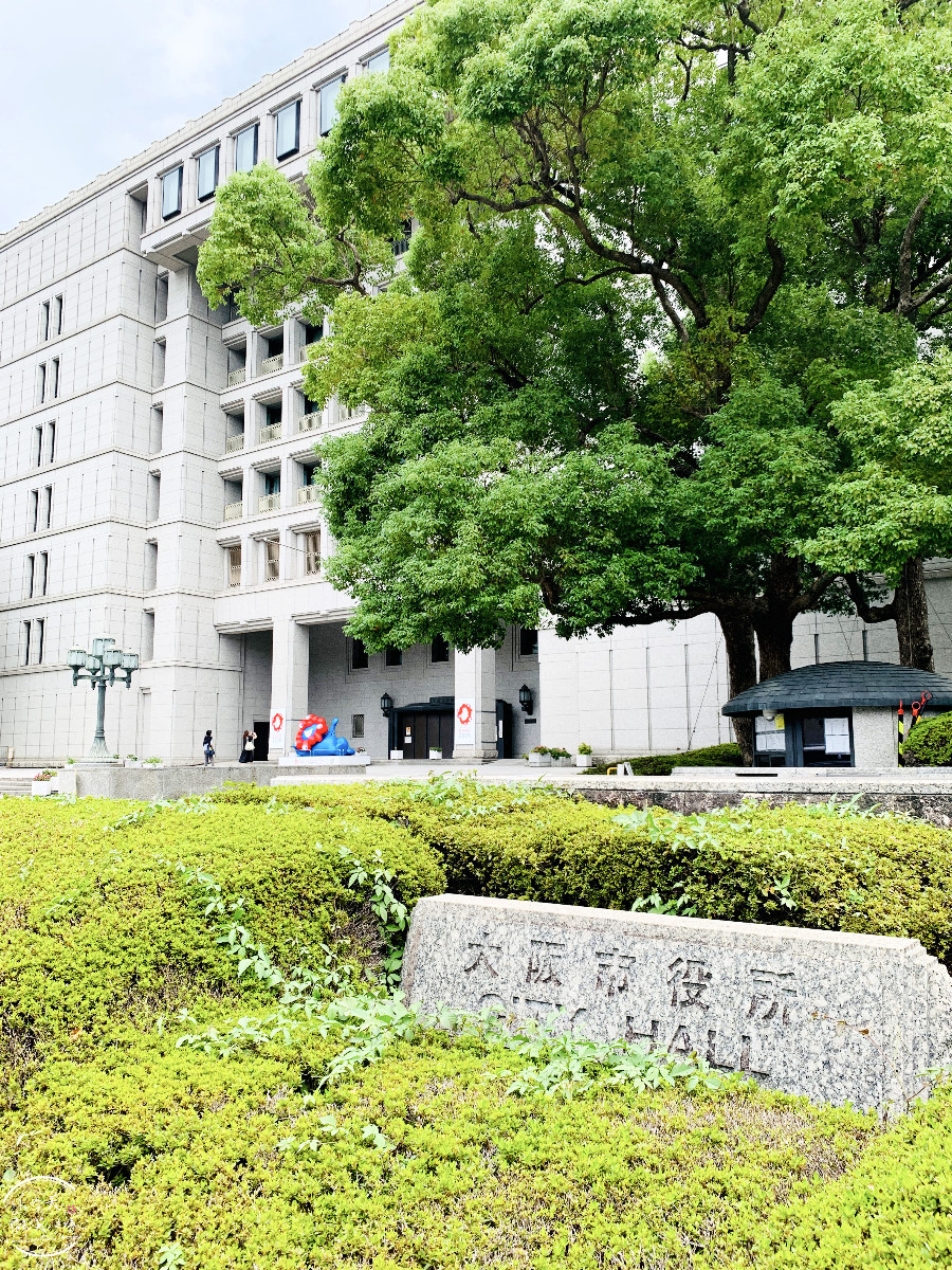 大阪中之島景點推薦∥大阪市中央公會堂，百年紅磚建築，免門票拍照點、建築亮點一次掌握︱大阪市中央公會堂餐廳菜單︱第一次大阪自由行必去！