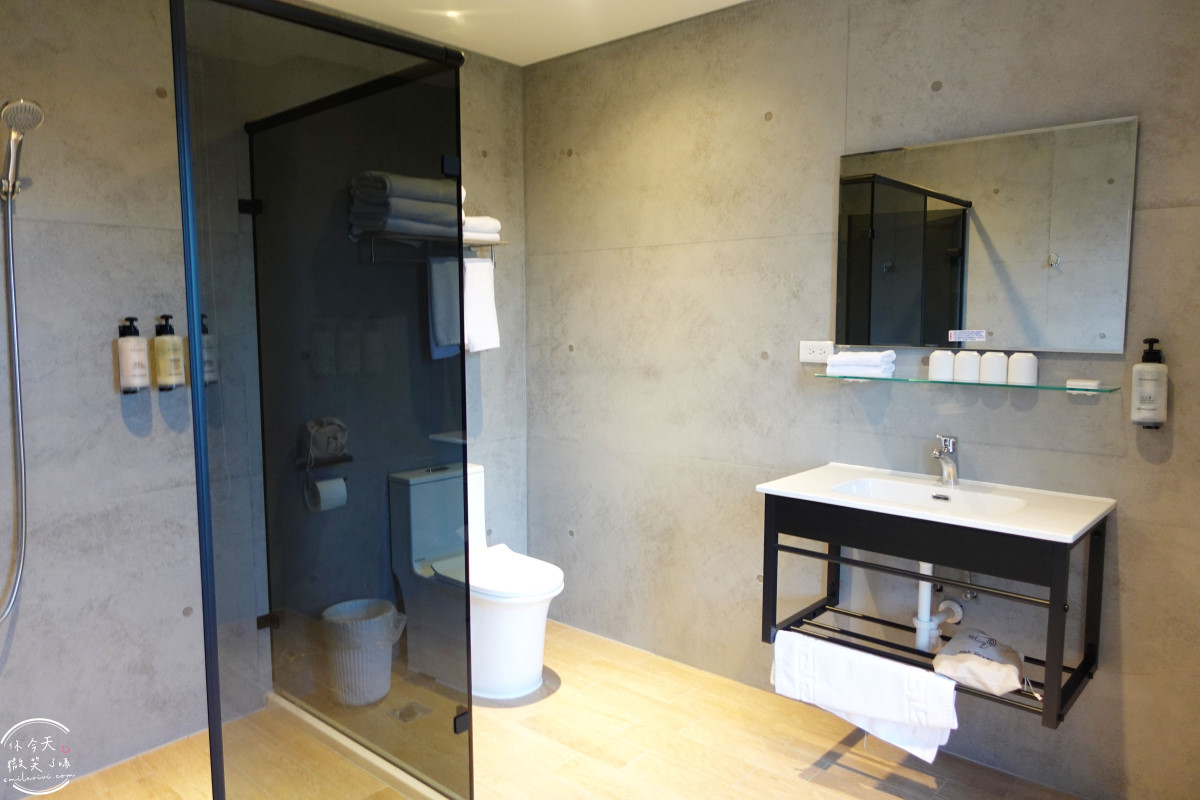 小琉球住宿首選∥河堤漫旅杉板灣VILLA,各種房型開箱!泳池+VILLA+庭園房,度假氛圍滿分︱小琉球海景住宿新地標,文青系度假感滿滿︱海景第一排超chill!小琉球最美住宿 - 第78張圖 河堤漫旅杉板灣VILLA