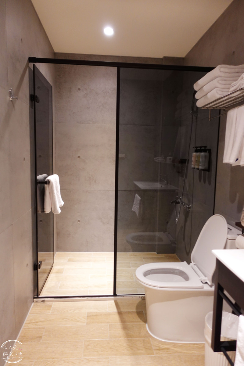 小琉球住宿首選∥河堤漫旅杉板灣VILLA,各種房型開箱!泳池+VILLA+庭園房,度假氛圍滿分︱小琉球海景住宿新地標,文青系度假感滿滿︱海景第一排超chill!小琉球最美住宿 - 第68張圖 河堤漫旅杉板灣VILLA