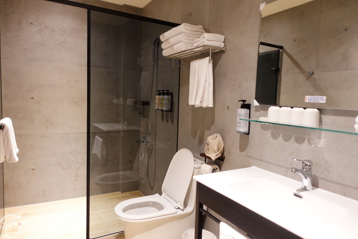 小琉球住宿首選∥河堤漫旅杉板灣VILLA,各種房型開箱!泳池+VILLA+庭園房,度假氛圍滿分︱小琉球海景住宿新地標,文青系度假感滿滿︱海景第一排超chill!小琉球最美住宿 - 第69張圖 河堤漫旅杉板灣VILLA