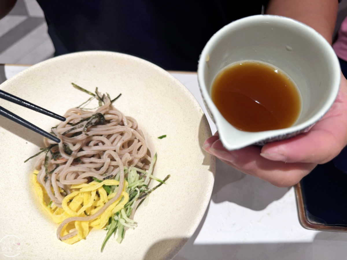 高雄夢時代必吃∥陶板屋套餐全攻略!香蒜瓦片牛排、香烤半雞,生日聚餐必去︱夢時代陶板屋最強套餐,最新套餐心得︱高雄夢時代聚餐必吃 - 第32張圖