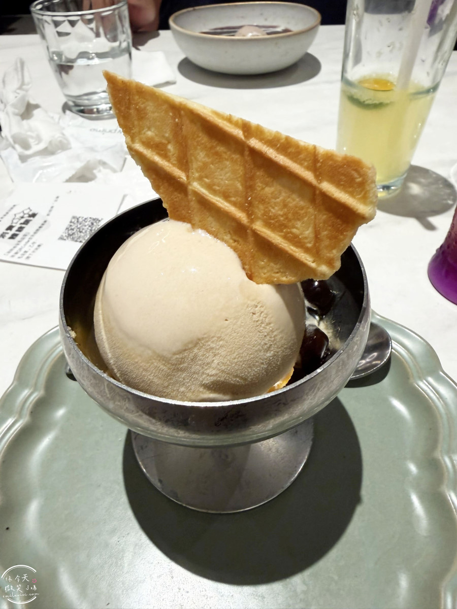 高雄夢時代必吃∥陶板屋套餐全攻略!香蒜瓦片牛排、香烤半雞,生日聚餐必去︱夢時代陶板屋最強套餐,最新套餐心得︱高雄夢時代聚餐必吃 - 第38張圖