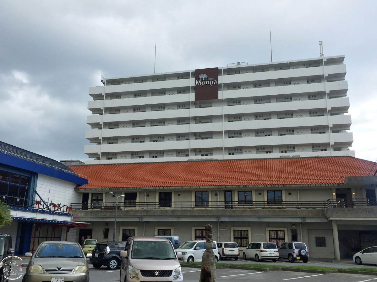 沖繩北谷住宿推薦∥門巴公寓酒店 MONPA HOTEL 北谷海濱公寓式酒店，小廚房＋海景陽台超加分︱沖繩自由行住宿怎麼選？北谷美國村海景公寓式酒店︱沖繩親子、長住住宿推薦