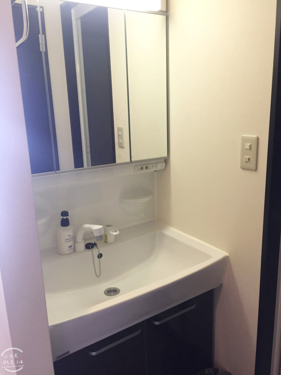 沖繩北谷住宿推薦∥門巴公寓酒店 MONPA HOTEL 北谷海濱公寓式酒店，小廚房＋海景陽台超加分︱沖繩自由行住宿怎麼選？北谷美國村海景公寓式酒店︱沖繩親子、長住住宿推薦