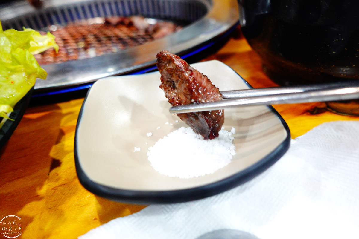 首爾韓牛推薦∥馬場洞沈家韓牛名家(심가네 한우고집)，可自己冰箱挑選韓牛︱價格優惠，韓牛拼盤必點，在地人也愛的韓牛名店！韓國首爾韓牛必吃