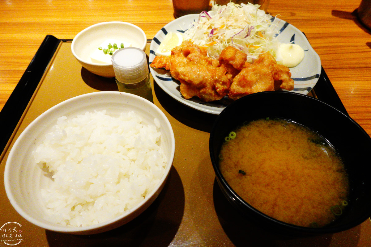 大阪天下茶屋美食∥彌生軒(YAYOI軒;やよい軒)唐揚炸雞定食，CP值超高的日式定食︱日本平價定食首選︱YAYOI軒天下茶屋店，南海商店天下茶屋