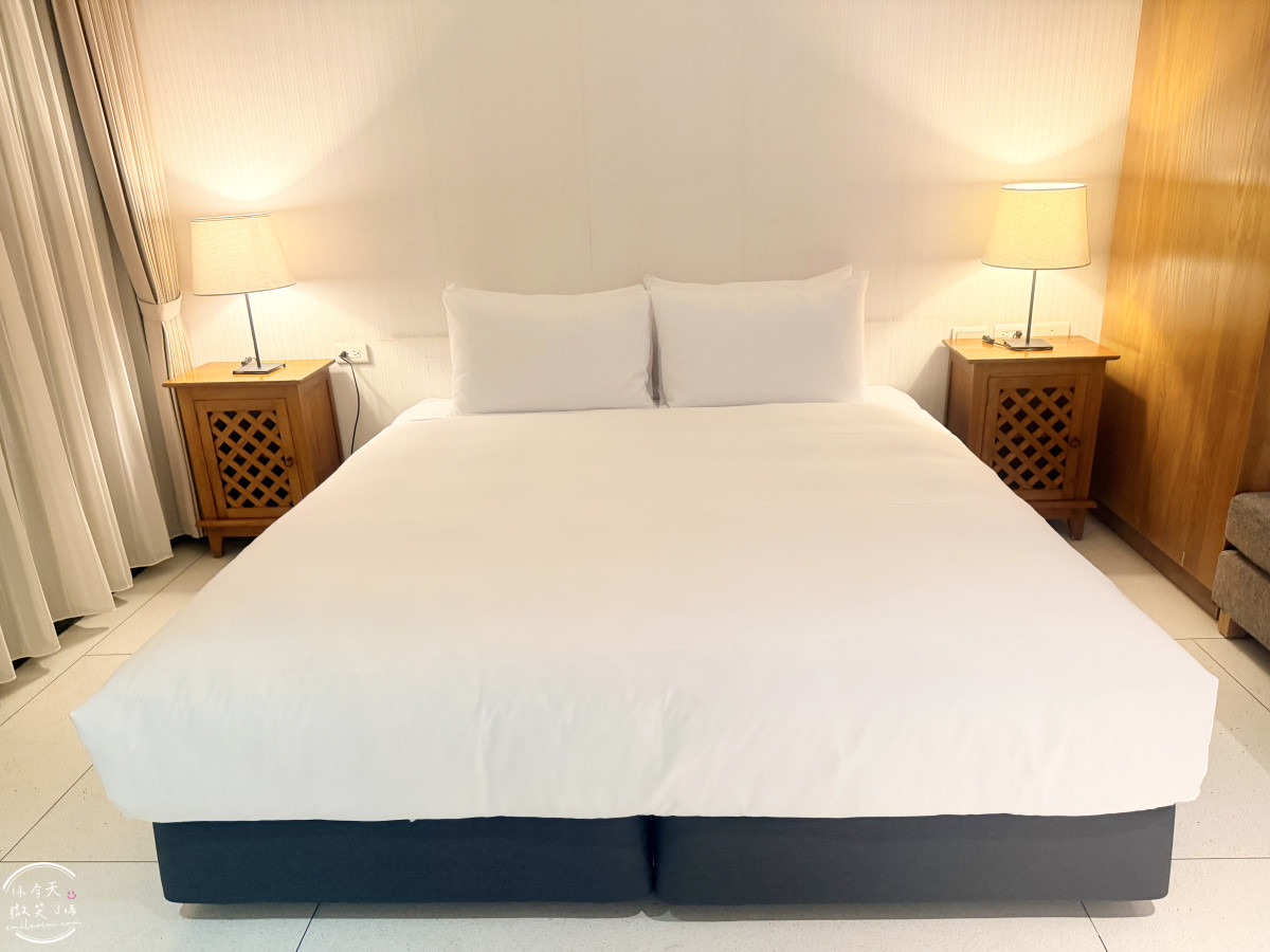 屏東東港新飯店∥河堤漫旅東琉暮沐，Villa、庭園各房型選擇、早餐、交通一次懂︱新開幕必住清單，三五好友家人包棟VILLA︱靜謐系渡假 Villa