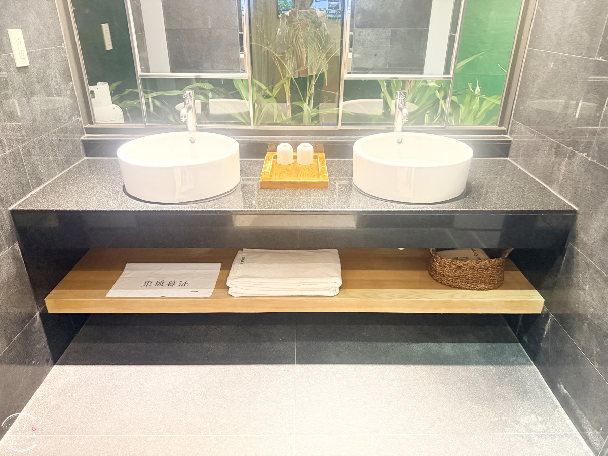 屏東東港新飯店∥河堤漫旅東琉暮沐，Villa、庭園各房型選擇、早餐、交通一次懂︱新開幕必住清單，三五好友家人包棟VILLA︱靜謐系渡假 Villa