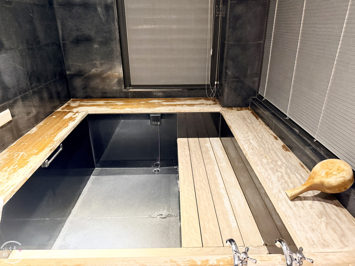 屏東東港新飯店∥河堤漫旅東琉暮沐，Villa、庭園各房型選擇、早餐、交通一次懂︱新開幕必住清單，三五好友家人包棟VILLA︱靜謐系渡假 Villa