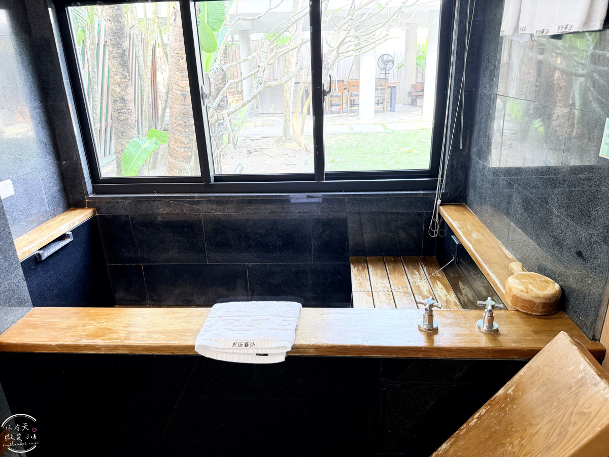 屏東東港新飯店∥河堤漫旅東琉暮沐，Villa、庭園各房型選擇、早餐、交通一次懂︱新開幕必住清單，三五好友家人包棟VILLA︱靜謐系渡假 Villa