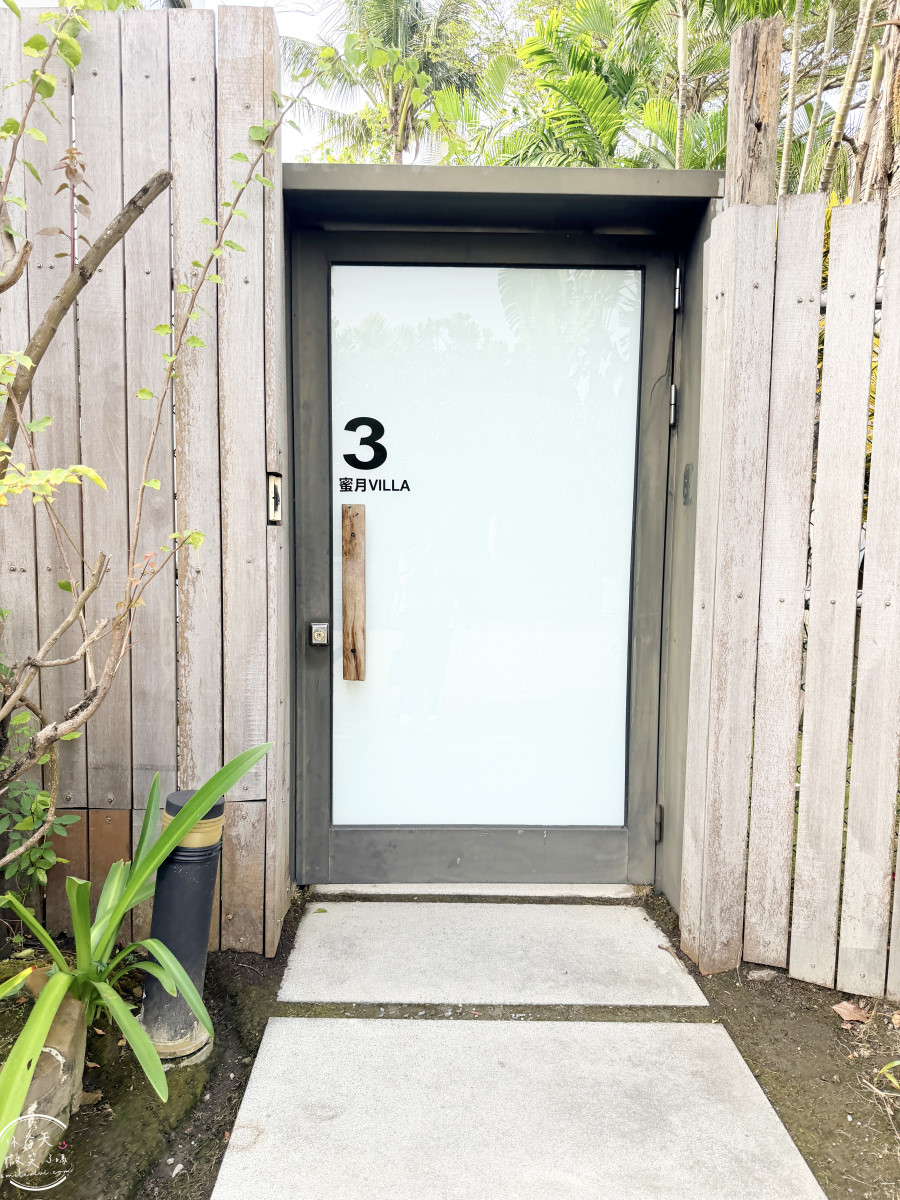 屏東東港新飯店∥河堤漫旅東琉暮沐，Villa、庭園各房型選擇、早餐、交通一次懂︱新開幕必住清單，三五好友家人包棟VILLA︱靜謐系渡假 Villa