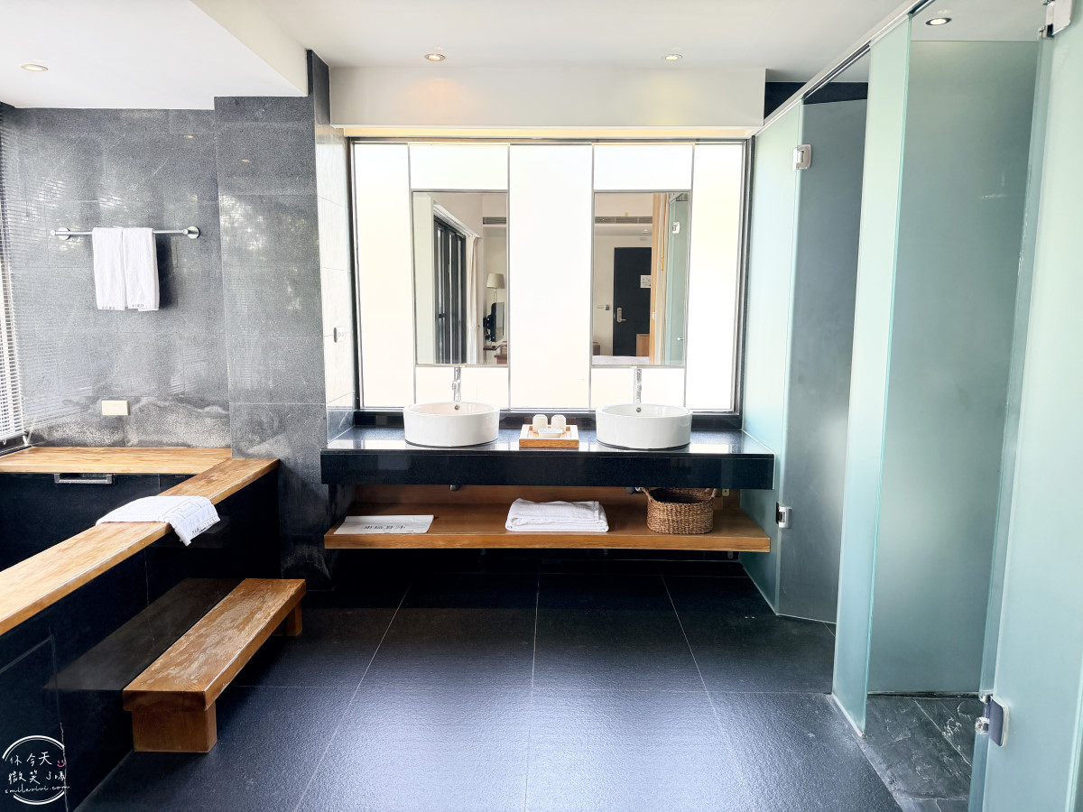 屏東東港新飯店∥河堤漫旅東琉暮沐，Villa、庭園各房型選擇、早餐、交通一次懂︱新開幕必住清單，三五好友家人包棟VILLA︱靜謐系渡假 Villa