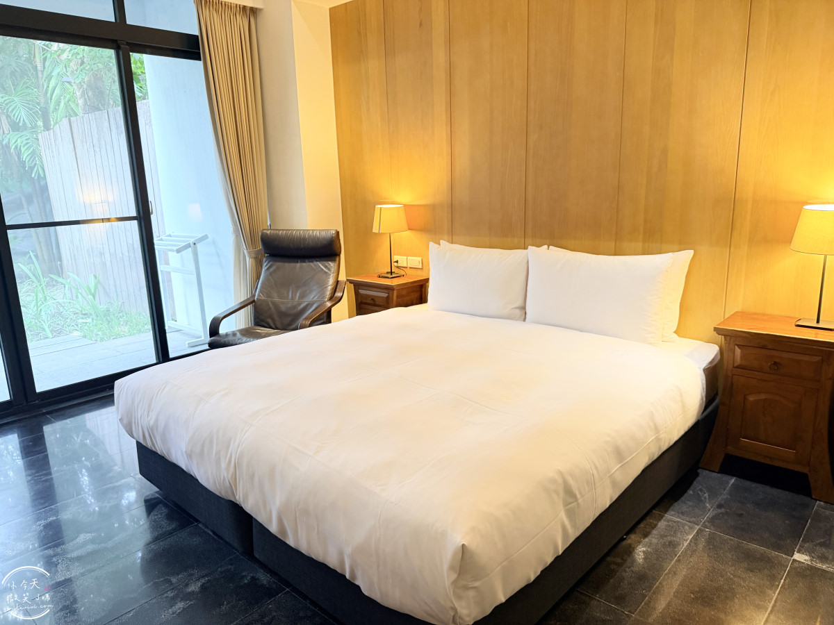 屏東東港新飯店∥河堤漫旅東琉暮沐，Villa、庭園各房型選擇、早餐、交通一次懂︱新開幕必住清單，三五好友家人包棟VILLA︱靜謐系渡假 Villa