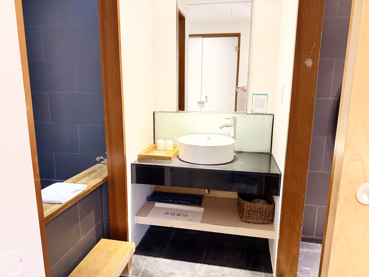 屏東東港新飯店∥河堤漫旅東琉暮沐，Villa、庭園各房型選擇、早餐、交通一次懂︱新開幕必住清單，三五好友家人包棟VILLA︱靜謐系渡假 Villa