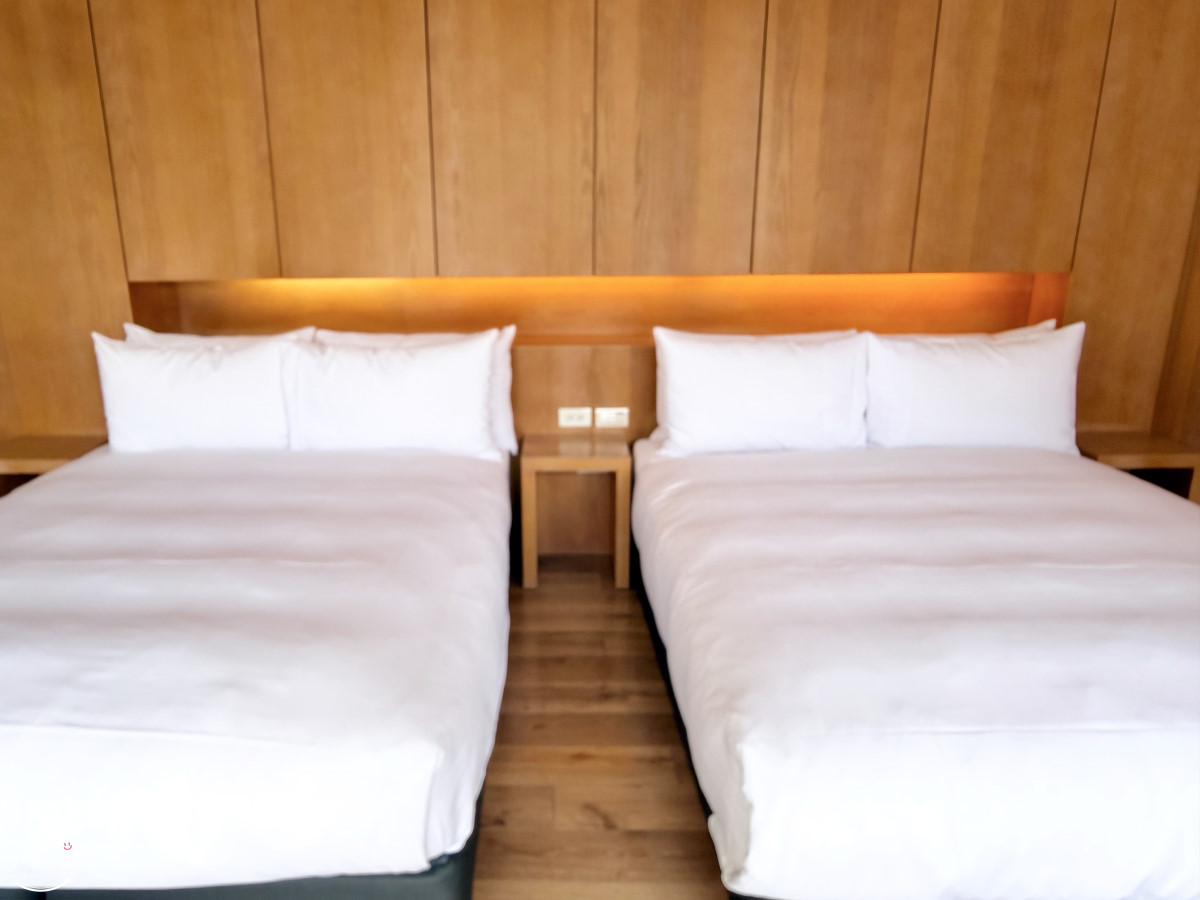 屏東東港新飯店∥河堤漫旅東琉暮沐，Villa、庭園各房型選擇、早餐、交通一次懂︱新開幕必住清單，三五好友家人包棟VILLA︱靜謐系渡假 Villa