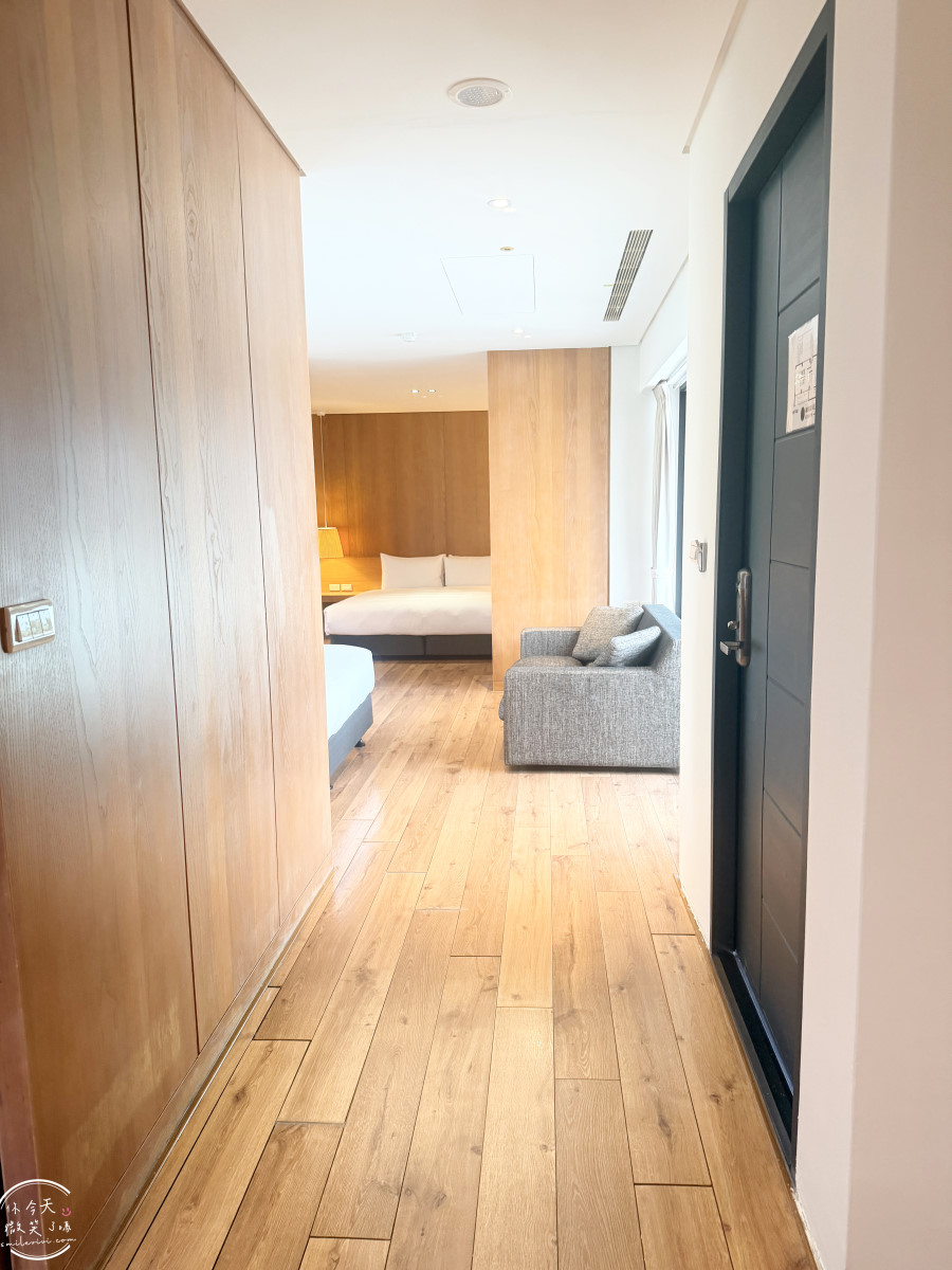 屏東東港新飯店∥河堤漫旅東琉暮沐，Villa、庭園各房型選擇、早餐、交通一次懂︱新開幕必住清單，三五好友家人包棟VILLA︱靜謐系渡假 Villa