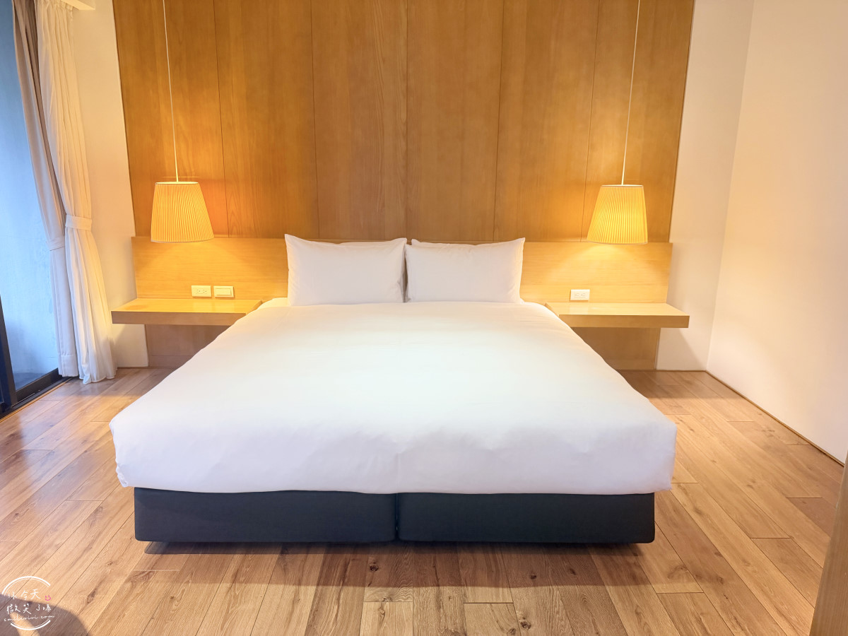 屏東東港新飯店∥河堤漫旅東琉暮沐，Villa、庭園各房型選擇、早餐、交通一次懂︱新開幕必住清單，三五好友家人包棟VILLA︱靜謐系渡假 Villa