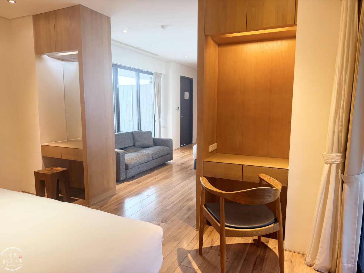 屏東東港新飯店∥河堤漫旅東琉暮沐，Villa、庭園各房型選擇、早餐、交通一次懂︱新開幕必住清單，三五好友家人包棟VILLA︱靜謐系渡假 Villa