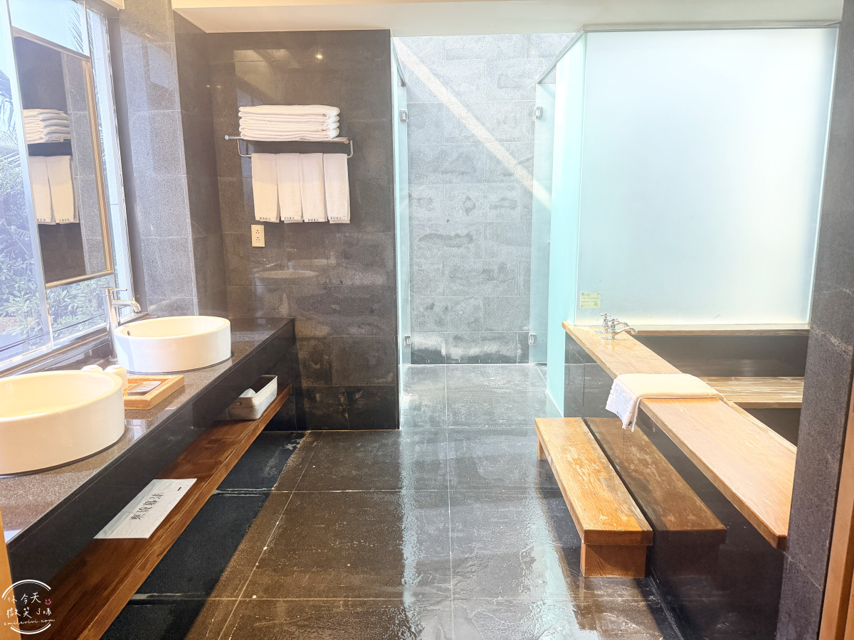 屏東東港新飯店∥河堤漫旅東琉暮沐，Villa、庭園各房型選擇、早餐、交通一次懂︱新開幕必住清單，三五好友家人包棟VILLA︱靜謐系渡假 Villa