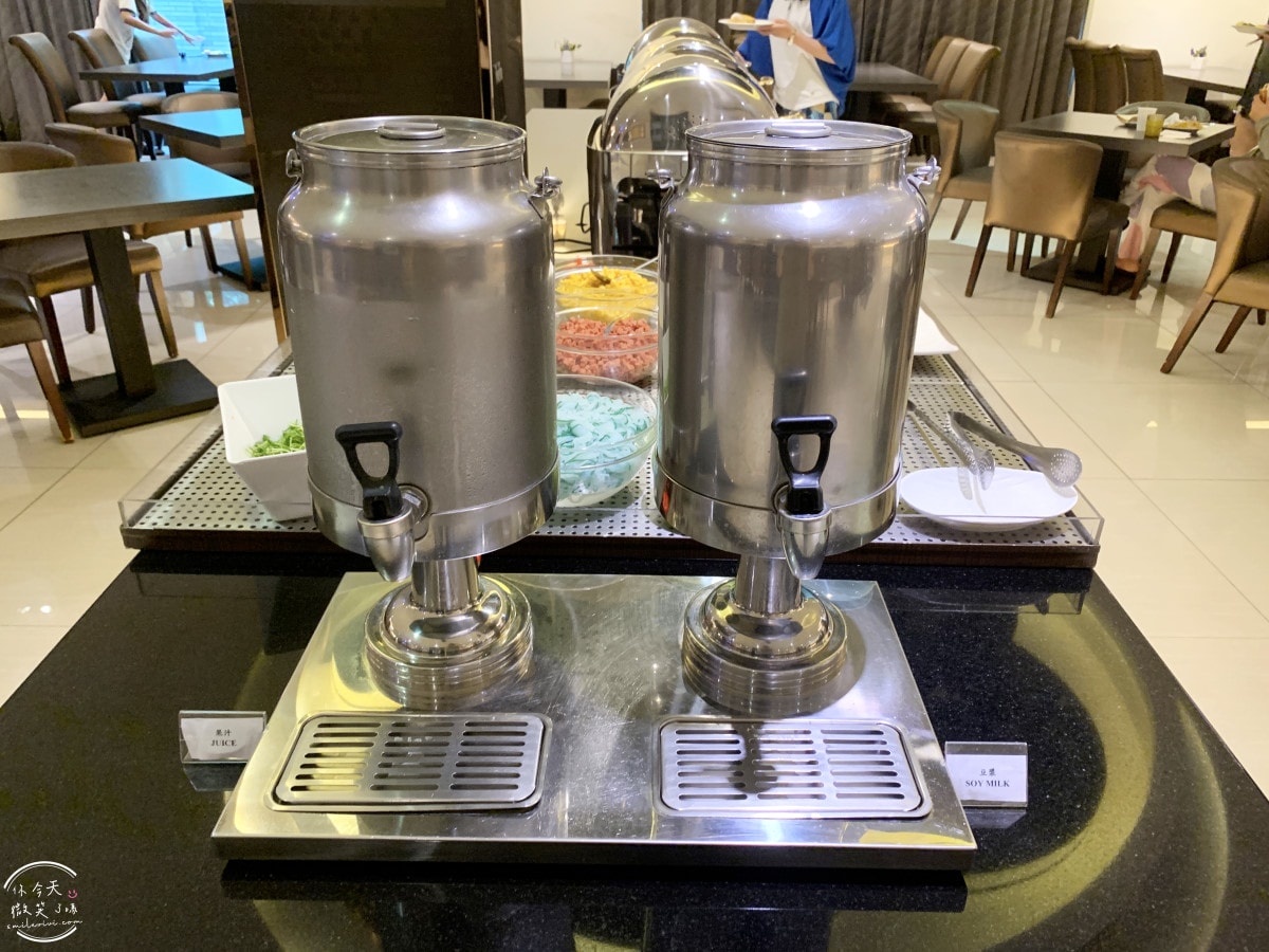 高雄鹽埕飯店推薦∥佑煦行旅 Hotel Yoshi 各房型開箱+早餐分享︱近駁二、愛河超方便︱高雄自由行住宿推薦、鹽埕區高CP值飯店 - 第78張圖 高雄鹽埕飯店推薦∥佑煦行旅 Hotel Yoshi 各房型開箱+早餐分享︱近駁二、愛河超方便︱高雄自由行住宿推薦、鹽埕區高CP值飯店
