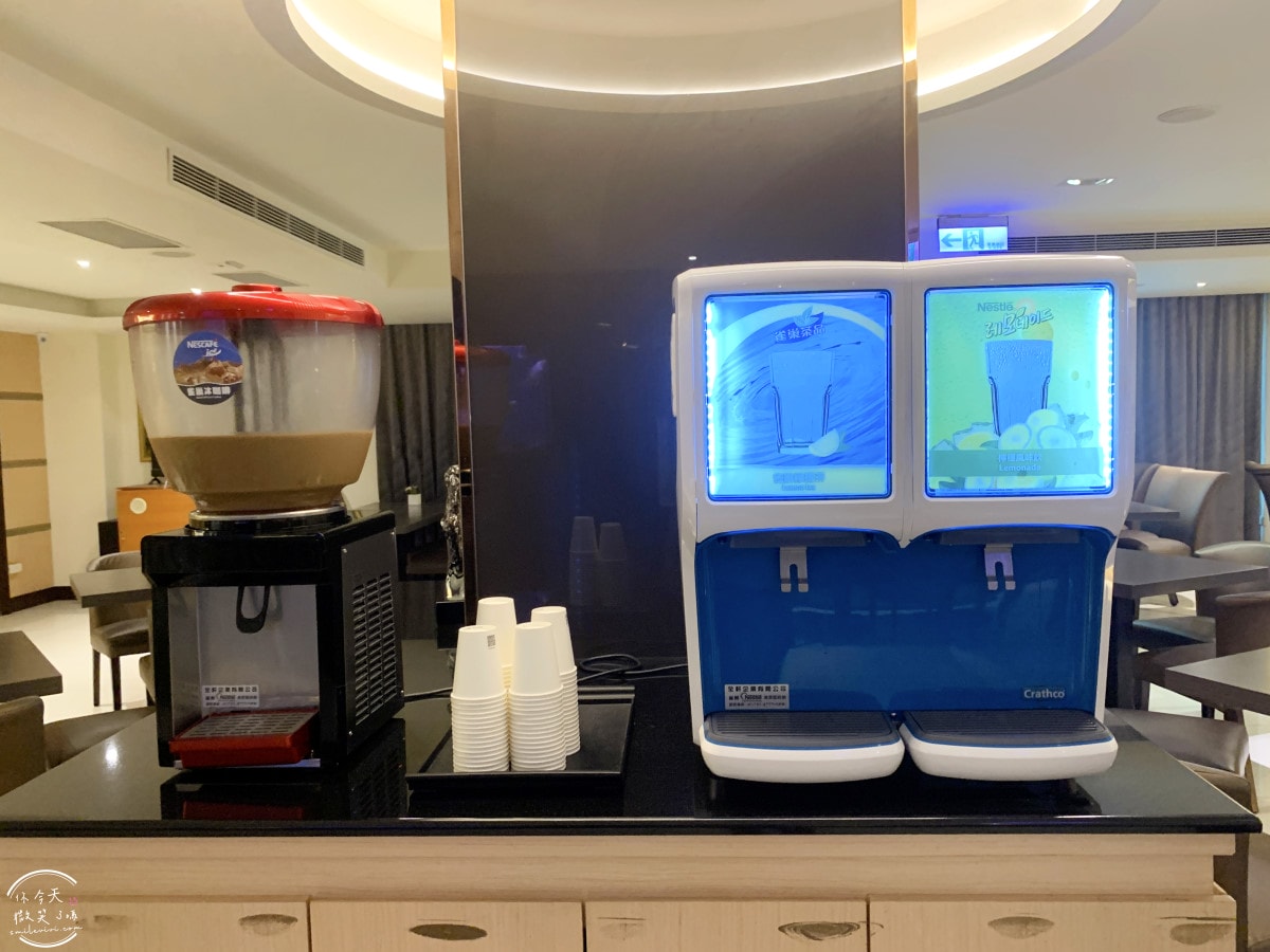 高雄鹽埕飯店推薦∥佑煦行旅 Hotel Yoshi 各房型開箱+早餐分享︱近駁二、愛河超方便︱高雄自由行住宿推薦、鹽埕區高CP值飯店 - 第79張圖 高雄鹽埕飯店推薦∥佑煦行旅 Hotel Yoshi 各房型開箱+早餐分享︱近駁二、愛河超方便︱高雄自由行住宿推薦、鹽埕區高CP值飯店