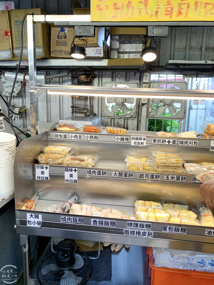 小琉球早餐必吃∥洪媽媽早餐店完整菜單,在地人也排隊的超人氣早餐︱平價又有飽足感,小琉球必吃美食︱小琉球早餐推薦第一名?琉球粿、湯包、油條蛋餅、酥炸魚條、黑糖糕 - 第11張圖 小琉球早餐必吃∥洪媽媽早餐店完整菜單,在地人也排隊的超人氣早餐︱平價又有飽足感,小琉球必吃美食︱小琉球早餐推薦第一名?琉球粿、湯包、油條蛋餅、酥炸魚條、黑糖糕