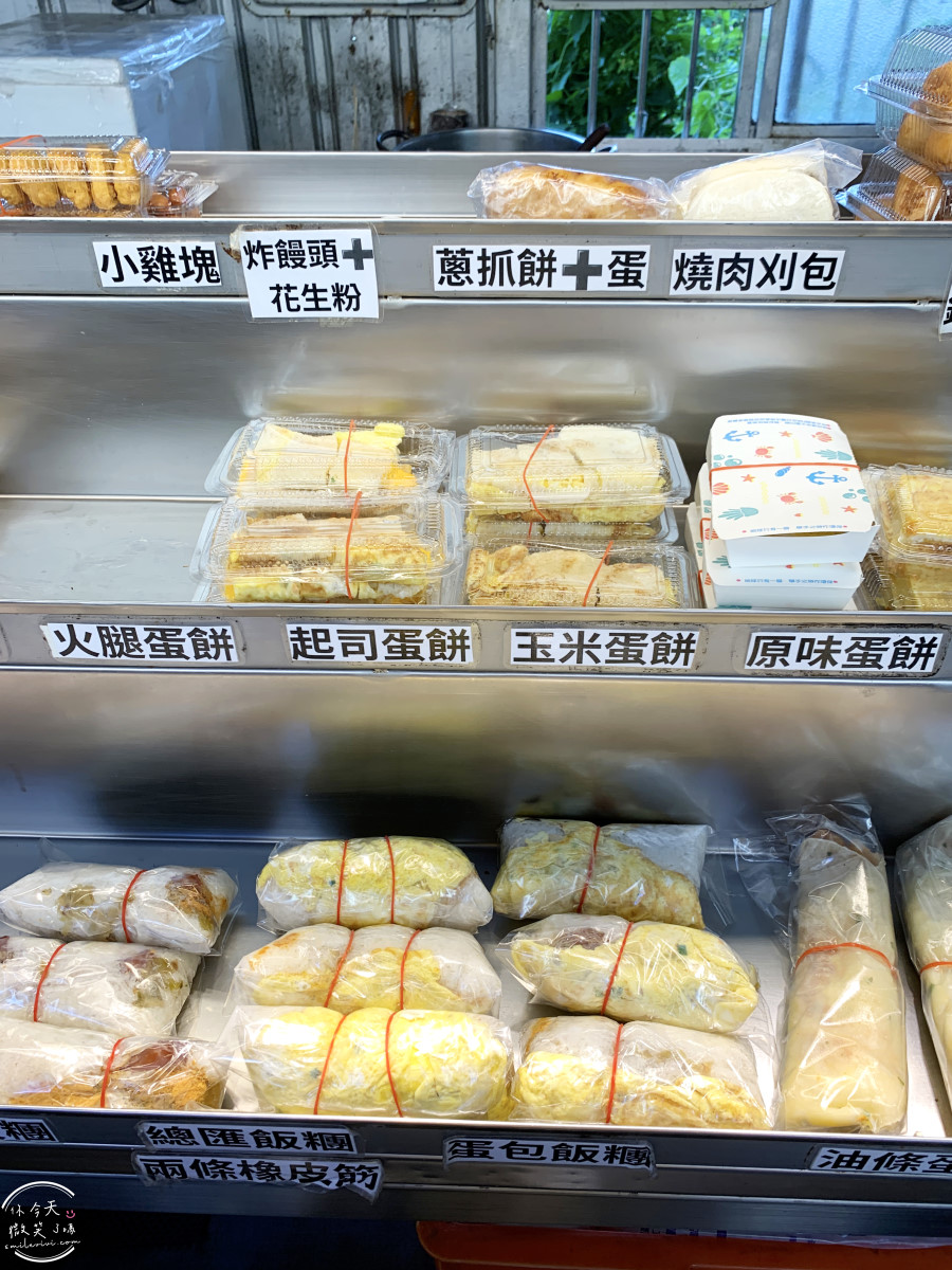 小琉球早餐必吃∥洪媽媽早餐店完整菜單,在地人也排隊的超人氣早餐︱平價又有飽足感,小琉球必吃美食︱小琉球早餐推薦第一名?琉球粿、湯包、油條蛋餅、酥炸魚條、黑糖糕 - 第14張圖 小琉球早餐必吃∥洪媽媽早餐店完整菜單,在地人也排隊的超人氣早餐︱平價又有飽足感,小琉球必吃美食︱小琉球早餐推薦第一名?琉球粿、湯包、油條蛋餅、酥炸魚條、黑糖糕