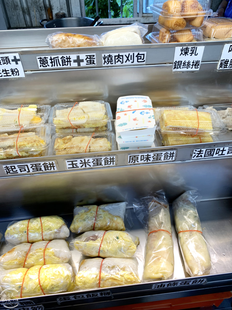 小琉球早餐必吃∥洪媽媽早餐店完整菜單,在地人也排隊的超人氣早餐︱平價又有飽足感,小琉球必吃美食︱小琉球早餐推薦第一名?琉球粿、湯包、油條蛋餅、酥炸魚條、黑糖糕 - 第15張圖 小琉球早餐必吃∥洪媽媽早餐店完整菜單,在地人也排隊的超人氣早餐︱平價又有飽足感,小琉球必吃美食︱小琉球早餐推薦第一名?琉球粿、湯包、油條蛋餅、酥炸魚條、黑糖糕