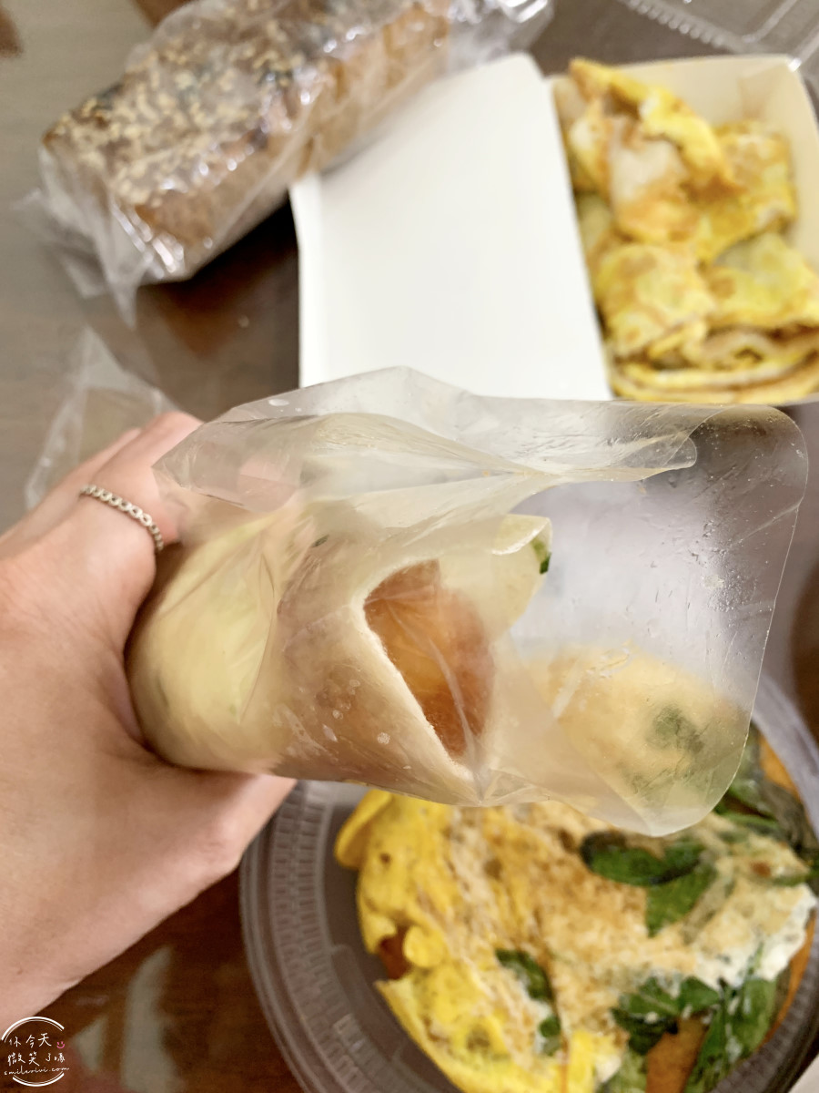 小琉球早餐必吃∥洪媽媽早餐店完整菜單,在地人也排隊的超人氣早餐︱平價又有飽足感,小琉球必吃美食︱小琉球早餐推薦第一名?琉球粿、湯包、油條蛋餅、酥炸魚條、黑糖糕 - 第29張圖 小琉球早餐必吃∥洪媽媽早餐店完整菜單,在地人也排隊的超人氣早餐︱平價又有飽足感,小琉球必吃美食︱小琉球早餐推薦第一名?琉球粿、湯包、油條蛋餅、酥炸魚條、黑糖糕