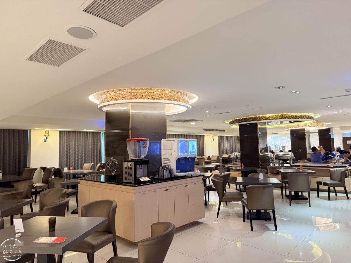 高雄鹽埕飯店推薦∥佑煦行旅 Hotel Yoshi 各房型開箱+早餐分享︱近駁二、愛河超方便︱高雄自由行住宿推薦、鹽埕區高CP值飯店 - 第62張圖 高雄鹽埕飯店推薦∥佑煦行旅 Hotel Yoshi 各房型開箱+早餐分享︱近駁二、愛河超方便︱高雄自由行住宿推薦、鹽埕區高CP值飯店