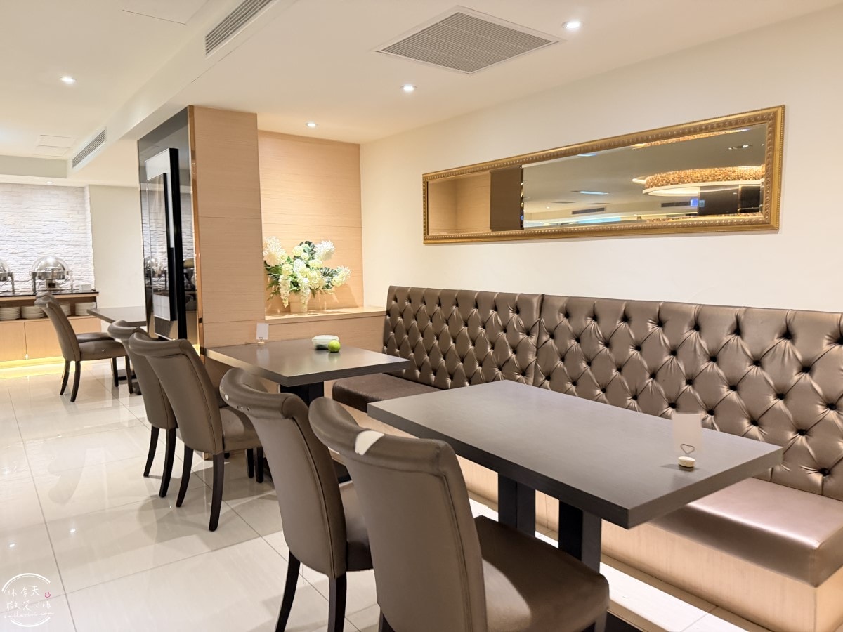高雄鹽埕飯店推薦∥佑煦行旅 Hotel Yoshi 各房型開箱+早餐分享︱近駁二、愛河超方便︱高雄自由行住宿推薦、鹽埕區高CP值飯店 - 第63張圖 高雄鹽埕飯店推薦∥佑煦行旅 Hotel Yoshi 各房型開箱+早餐分享︱近駁二、愛河超方便︱高雄自由行住宿推薦、鹽埕區高CP值飯店