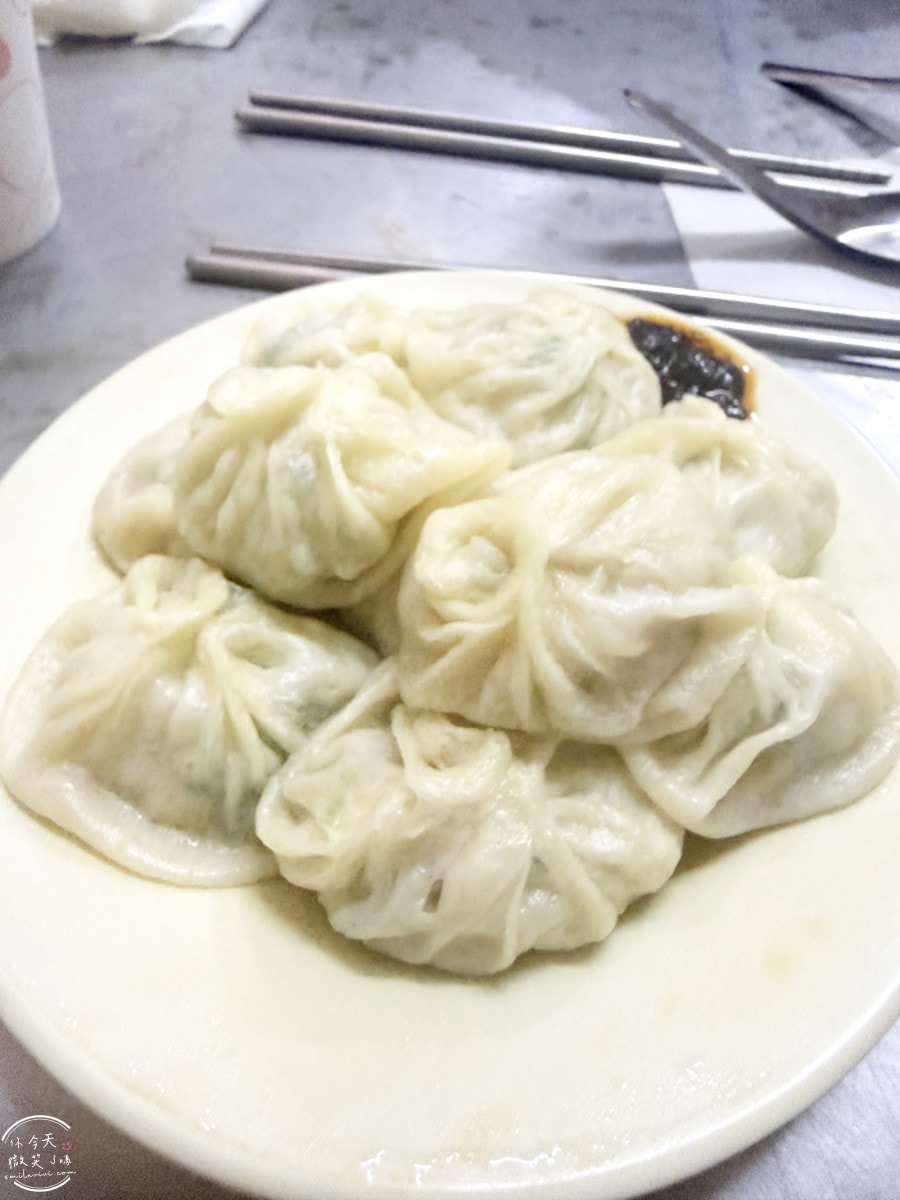 宜蘭銅板美食推薦∥正常鮮肉小湯包礁溪店爆汁登場,多次到訪推薦|在地排隊早餐,宜蘭早餐首選|湯包鮮甜肉汁滿滿,外加一碗酸辣湯超滿足 - 第10張圖 宜蘭銅板美食推薦∥正常鮮肉小湯包礁溪店爆汁登場,多次到訪推薦|在地排隊早餐,宜蘭早餐首選|湯包鮮甜肉汁滿滿,外加一碗酸辣湯超滿足