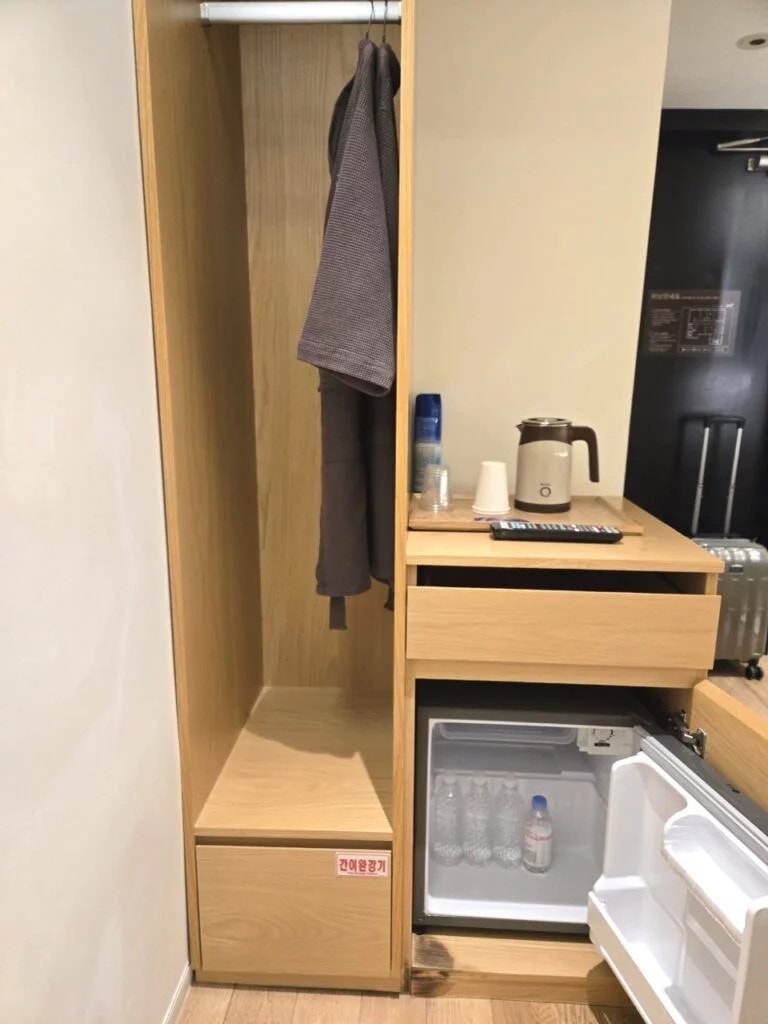 首爾江南住宿推薦∥CF HOTEL(씨에프호텔)江南驛三站住宿開箱,交通便利價格親民首選︱地鐵3分鐘超方便,商務旅遊都適合的平價飯店︱首爾住宿推薦必看 - 第11張圖 首爾江南住宿推薦∥CF HOTEL(씨에프호텔)江南驛三站住宿開箱,交通便利價格親民首選︱地鐵3分鐘超方便,商務旅遊都適合的平價飯店︱首爾住宿推薦必看