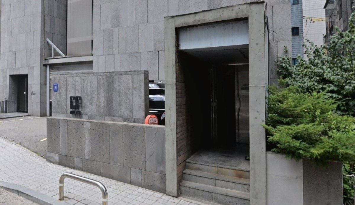 首爾江南住宿推薦∥CF HOTEL(씨에프호텔)江南驛三站住宿開箱,交通便利價格親民首選︱地鐵3分鐘超方便,商務旅遊都適合的平價飯店︱首爾住宿推薦必看 - 第2張圖 首爾江南住宿推薦∥CF HOTEL(씨에프호텔)江南驛三站住宿開箱,交通便利價格親民首選︱地鐵3分鐘超方便,商務旅遊都適合的平價飯店︱首爾住宿推薦必看