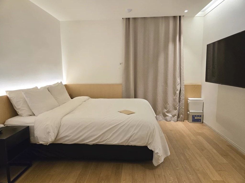 首爾江南住宿推薦∥CF HOTEL(씨에프호텔)江南驛三站住宿開箱,交通便利價格親民首選︱地鐵3分鐘超方便,商務旅遊都適合的平價飯店︱首爾住宿推薦必看 - 第8張圖 首爾江南住宿推薦∥CF HOTEL(씨에프호텔)江南驛三站住宿開箱,交通便利價格親民首選︱地鐵3分鐘超方便,商務旅遊都適合的平價飯店︱首爾住宿推薦必看