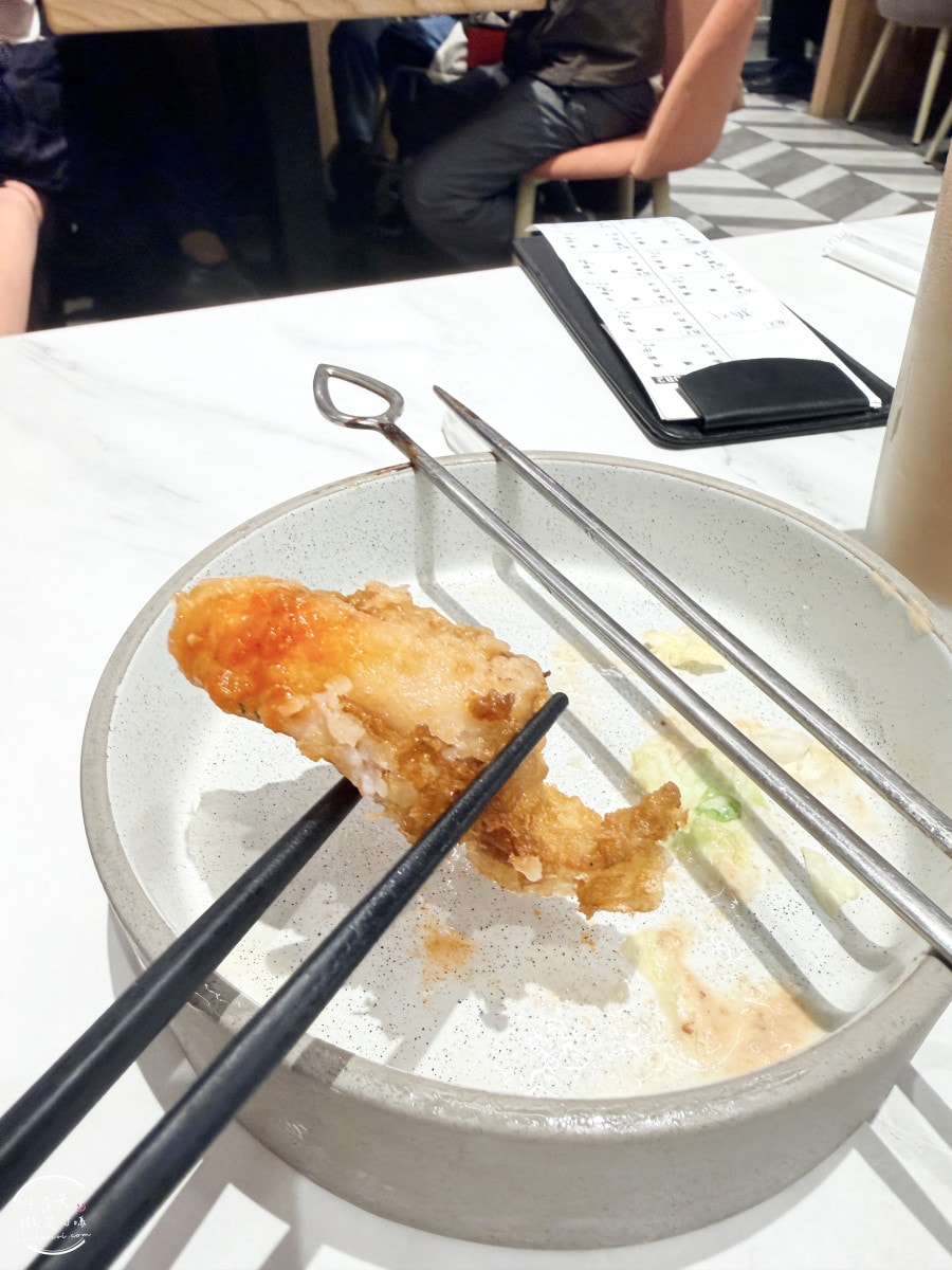夢時代聚餐首選∥陶板屋套餐全攻略！2026最新套餐與人氣餐點推薦︱香蒜瓦片牛排、香烤半雞，生日聚餐必去︱夢時代陶板屋最強套餐，最新套餐心得︱高雄夢時代聚餐必吃