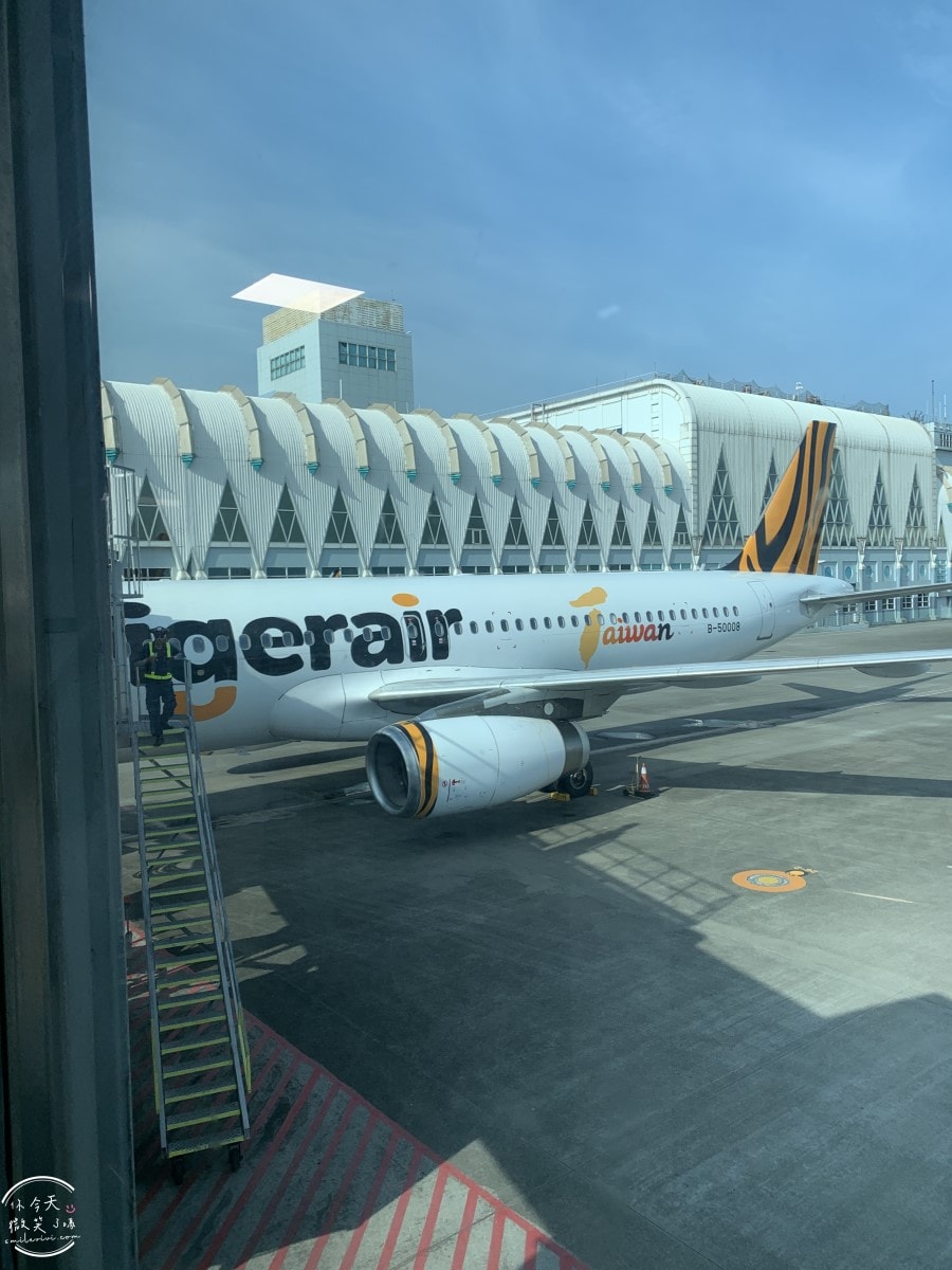 高雄出發東京自由行∥台灣虎航 IT280 班機開箱，班機實際搭乘心得︱高雄直飛東京成田︱虎航線上報到︱Skyliner不用排隊Face Check in Go