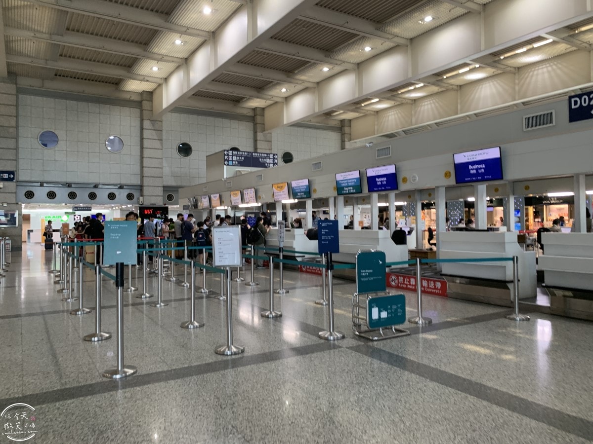 高雄出發東京自由行∥台灣虎航 IT280 班機開箱，班機實際搭乘心得︱高雄直飛東京成田︱虎航線上報到︱Skyliner不用排隊Face Check in Go