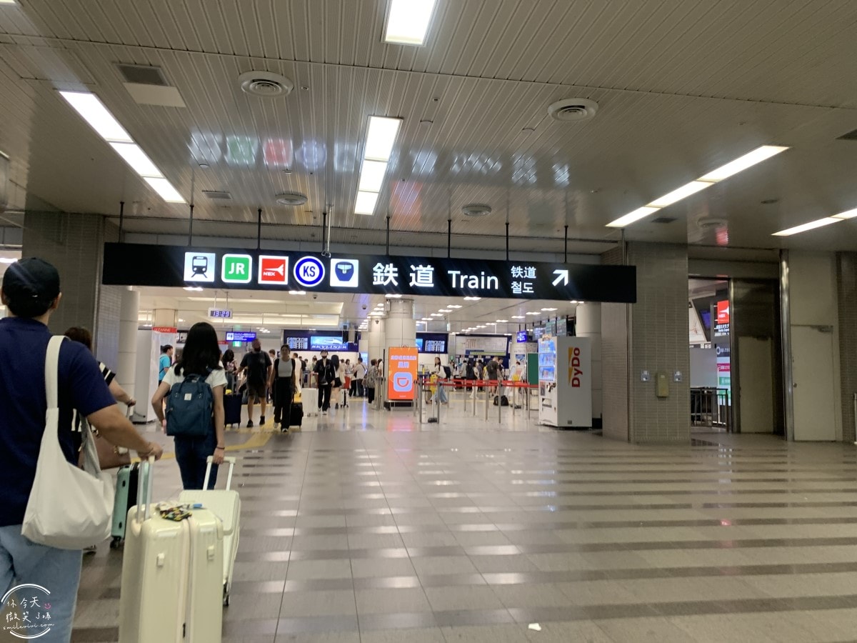高雄出發東京自由行∥台灣虎航 IT280 班機開箱，班機實際搭乘心得︱高雄直飛東京成田︱虎航線上報到︱Skyliner不用排隊Face Check in Go