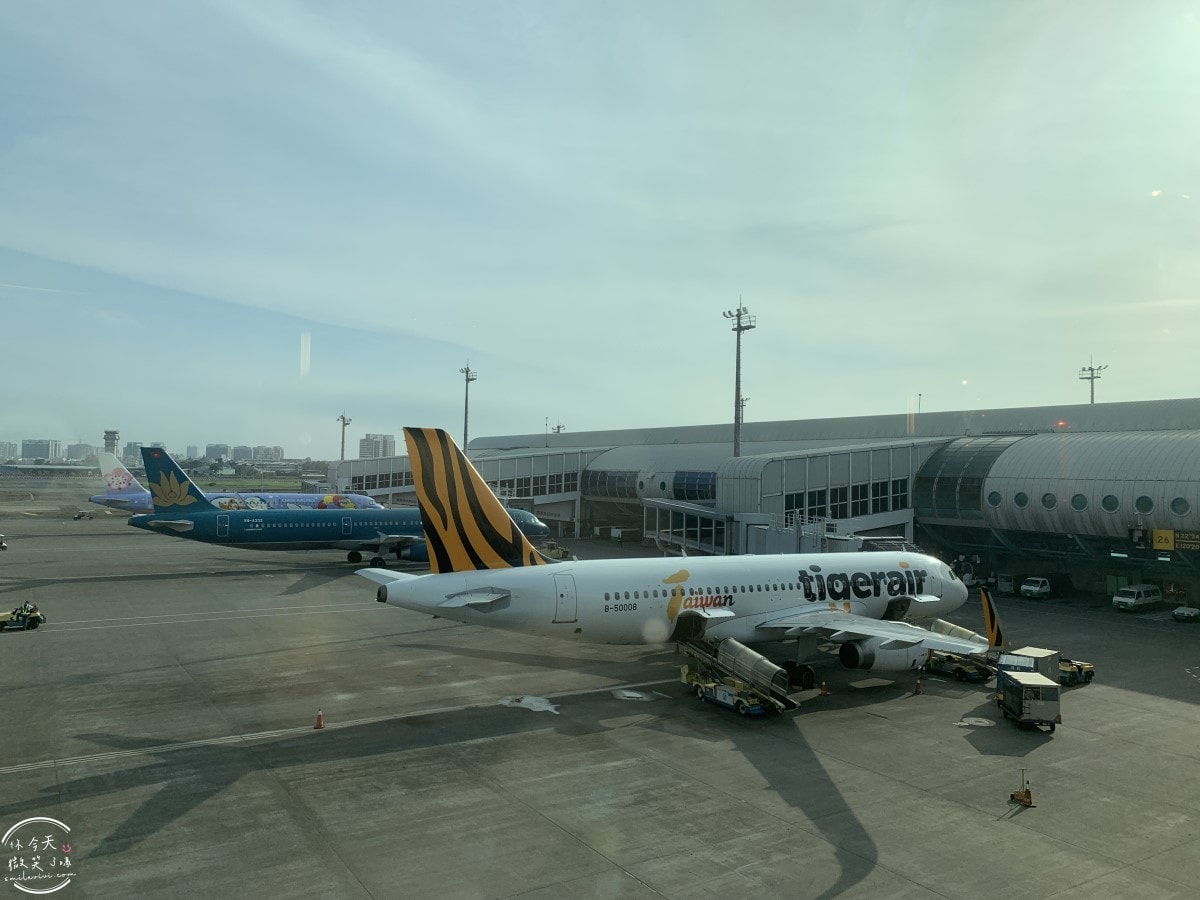 高雄出發東京自由行∥台灣虎航 IT280 班機開箱，班機實際搭乘心得︱高雄直飛東京成田︱虎航線上報到︱Skyliner不用排隊Face Check in Go