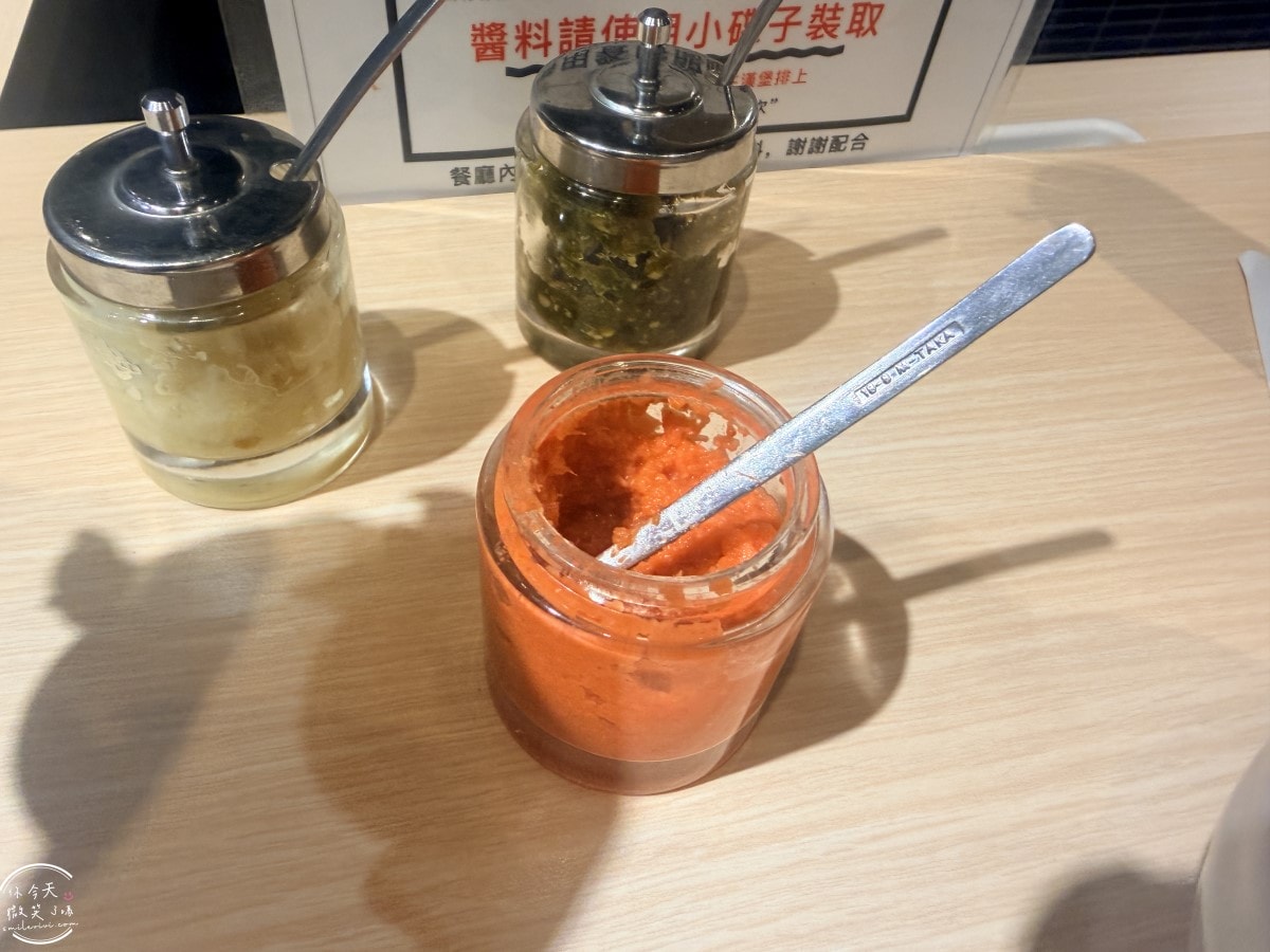 南港高鐵站美食推薦∥漢堡排 嘉 CITYLINK南港店，多汁肉排超滿足︱值得吃嗎？實際體驗，排隊人氣美食︱漢堡排嘉菜單，牛舌漢堡排定食、炭火牛橫膈膜排定食