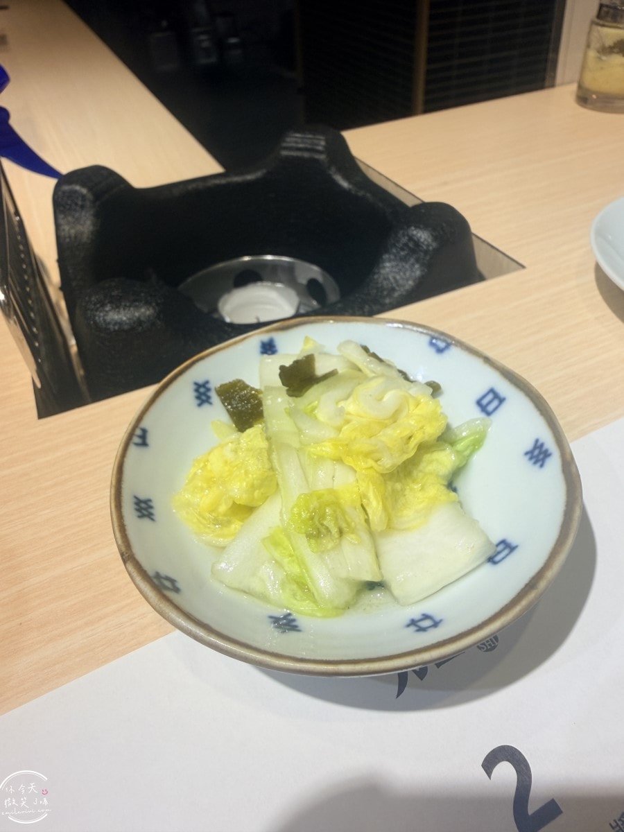 南港高鐵站美食推薦∥漢堡排 嘉 CITYLINK南港店，多汁肉排超滿足︱值得吃嗎？實際體驗，排隊人氣美食︱漢堡排嘉菜單，牛舌漢堡排定食、炭火牛橫膈膜排定食