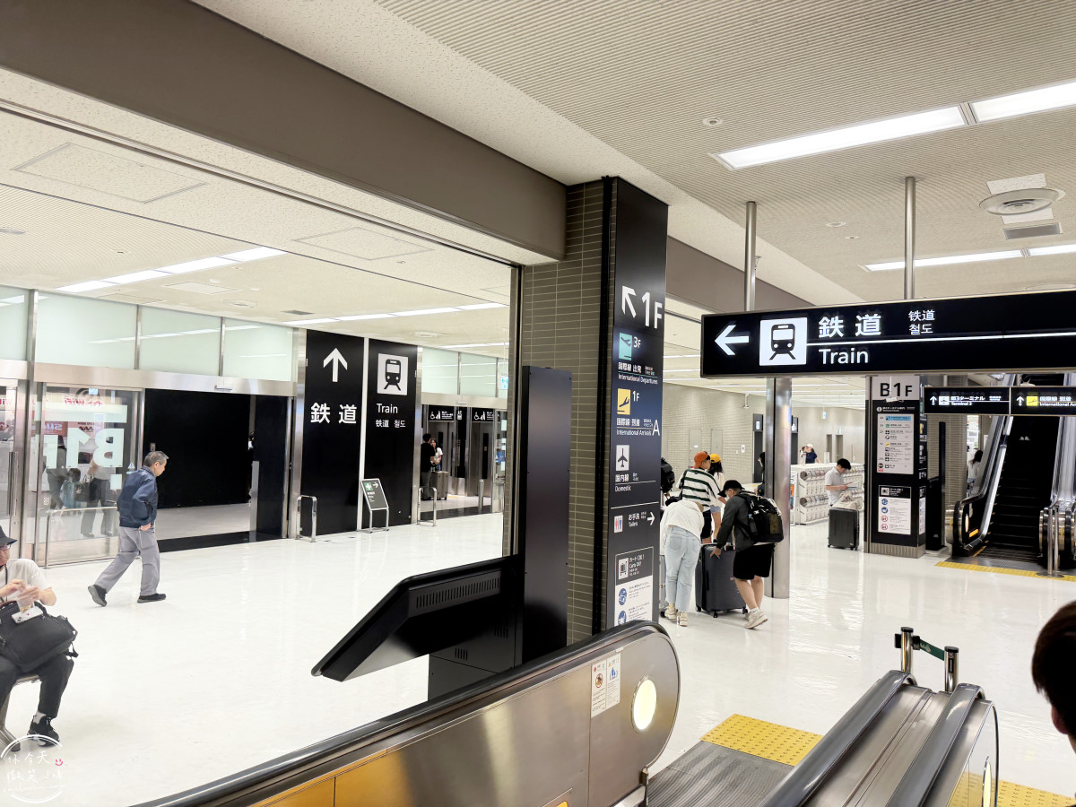 高雄出發東京自由行∥台灣虎航 IT280 班機開箱，班機實際搭乘心得︱高雄直飛東京成田︱虎航線上報到︱Skyliner不用排隊Face Check in Go