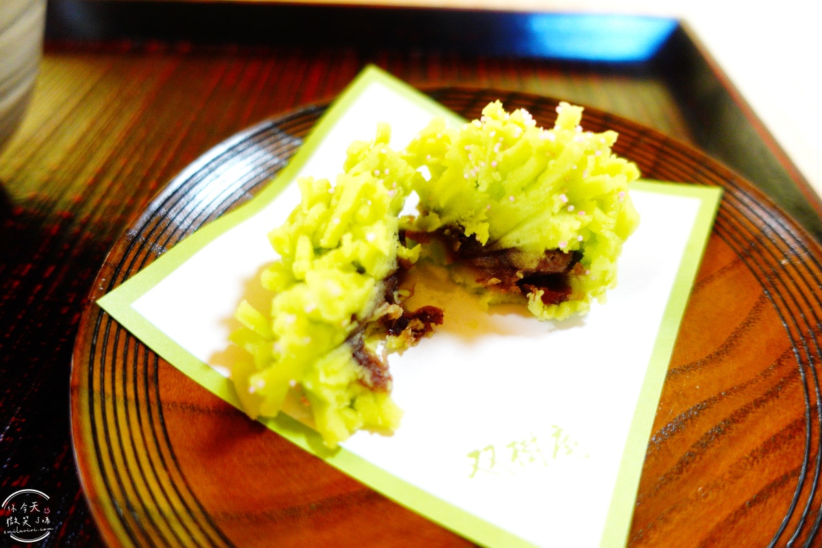 姬路景點推薦∥姬路城參觀完別錯過好古園︱雙樹庵抹茶和菓子與日式庭園療癒體驗分享︱姬路城旁隱藏版日式茶屋︱姬路一日遊景點 - 第39張圖 姬路景點推薦∥姬路城參觀完別錯過好古園︱雙樹庵抹茶和菓子與日式庭園療癒體驗分享︱姬路城旁隱藏版日式茶屋︱姬路一日遊景點